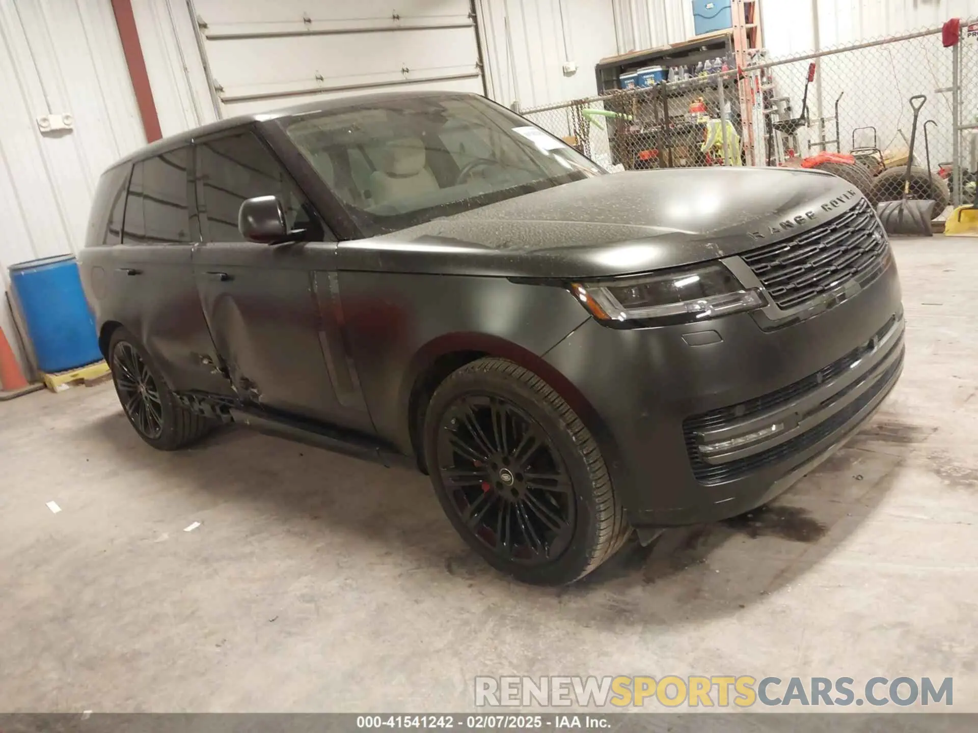 1 Photograph of a damaged car SALKP9FU0RA247585 LAND ROVER RANGE ROVER 2024