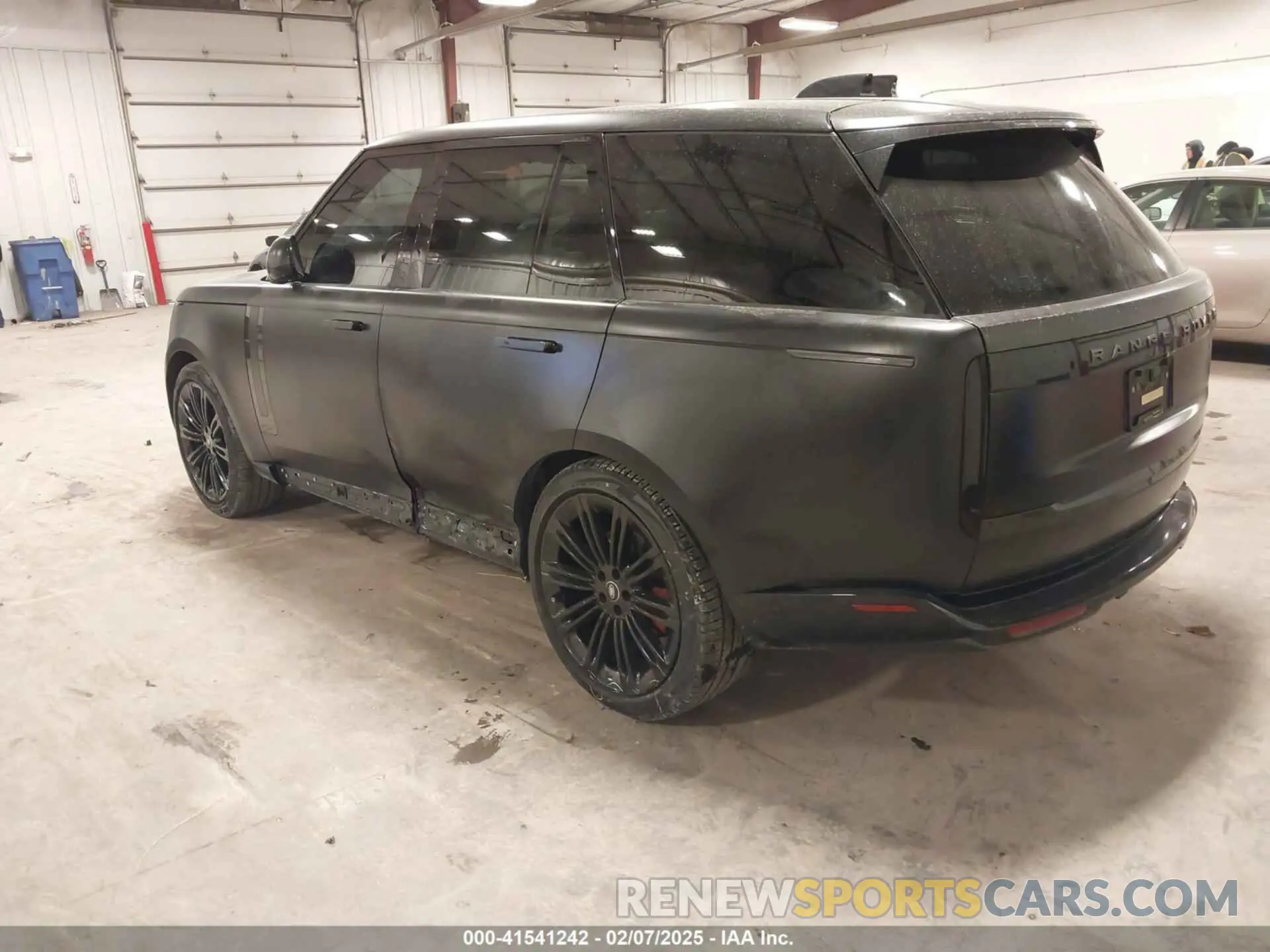 3 Photograph of a damaged car SALKP9FU0RA247585 LAND ROVER RANGE ROVER 2024