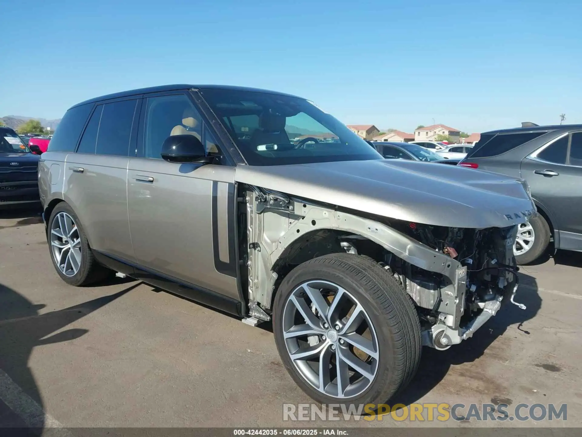 1 Photograph of a damaged car SALKP9FU9RA209062 LAND ROVER RANGE ROVER 2024