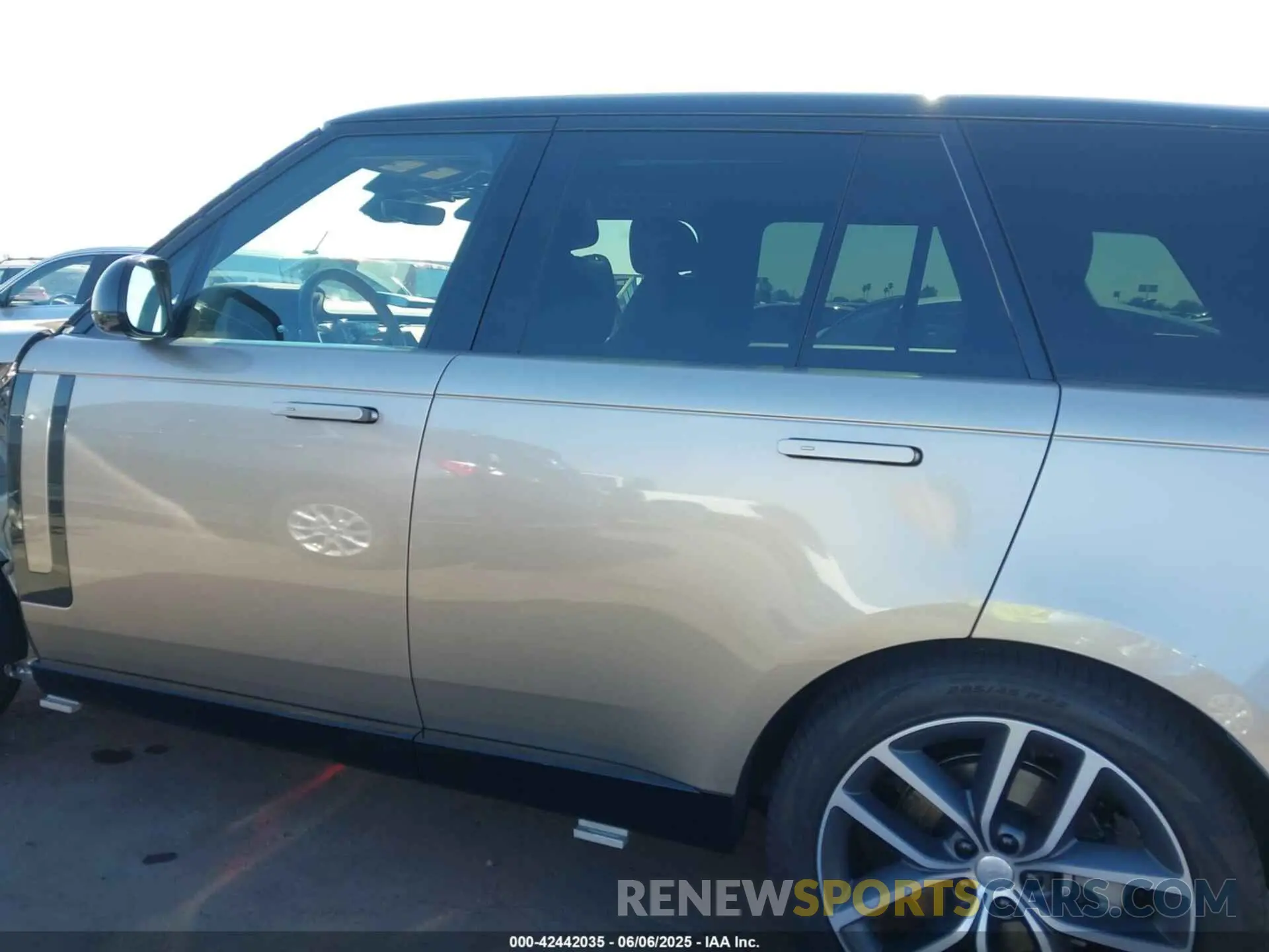 15 Photograph of a damaged car SALKP9FU9RA209062 LAND ROVER RANGE ROVER 2024