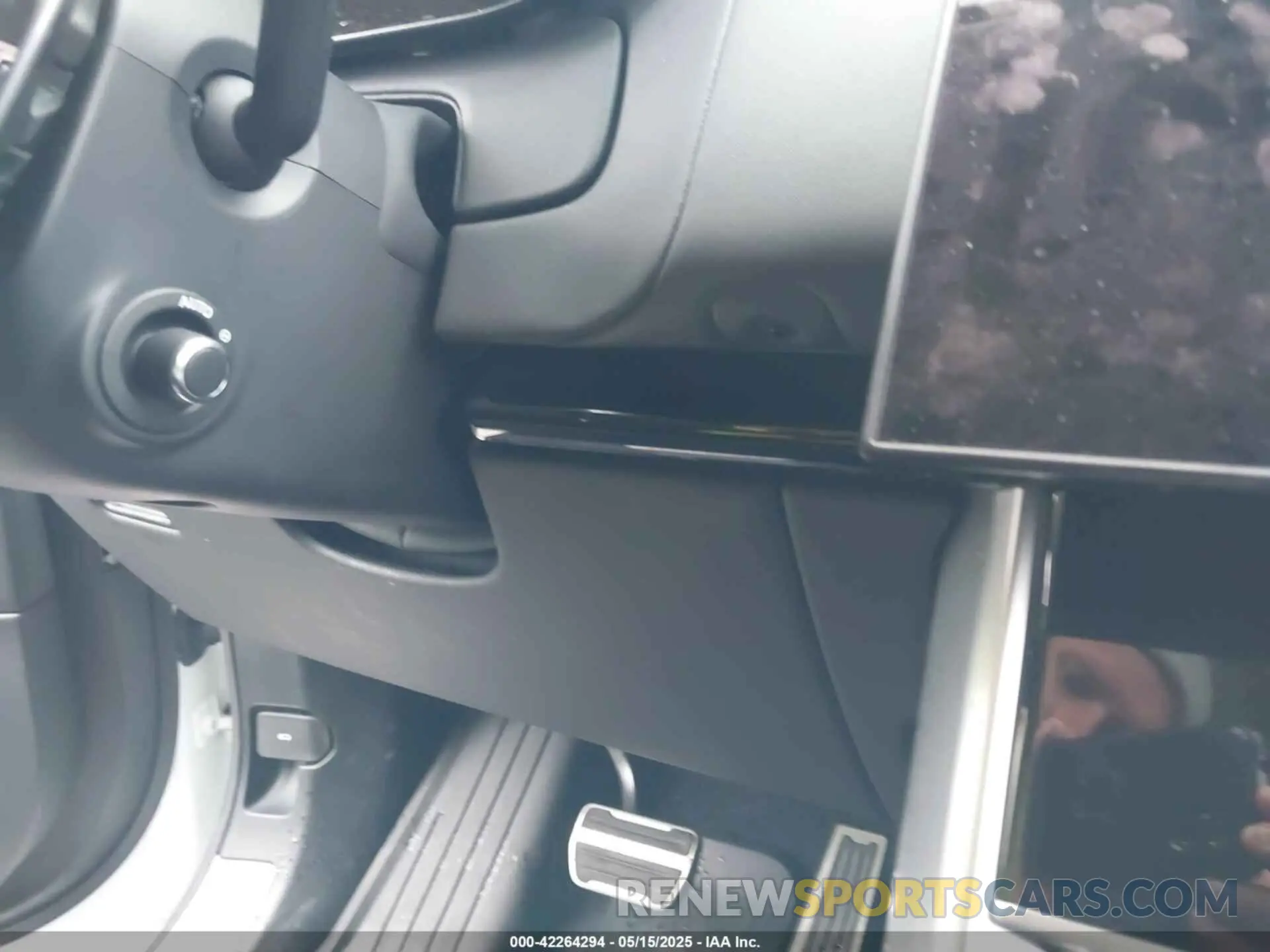 11 Photograph of a damaged car SALKPBE90RA217149 LAND ROVER RANGE ROVER 2024