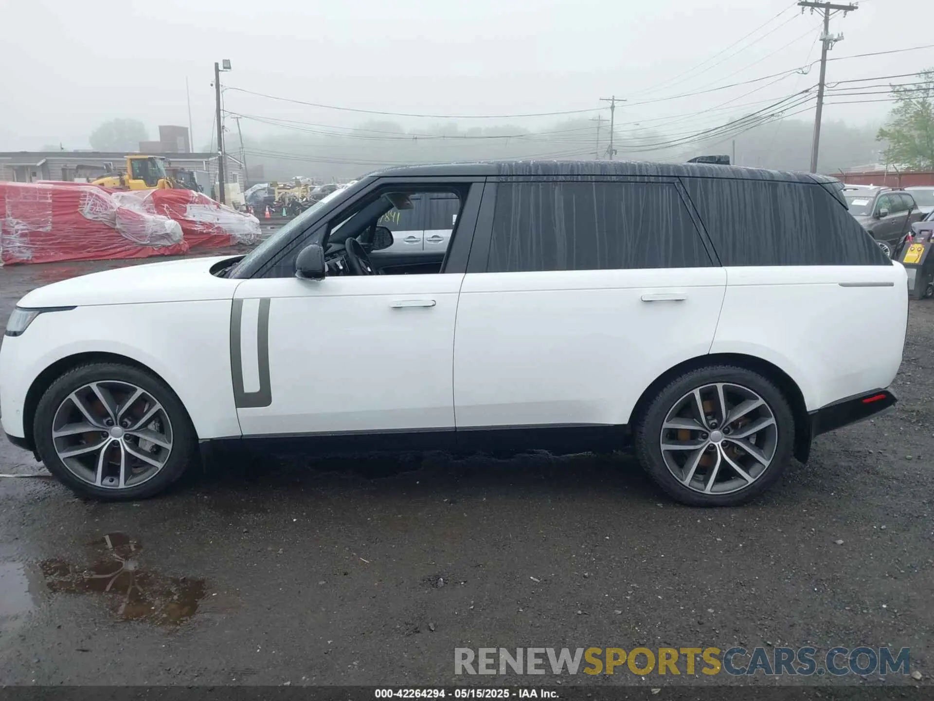 14 Photograph of a damaged car SALKPBE90RA217149 LAND ROVER RANGE ROVER 2024
