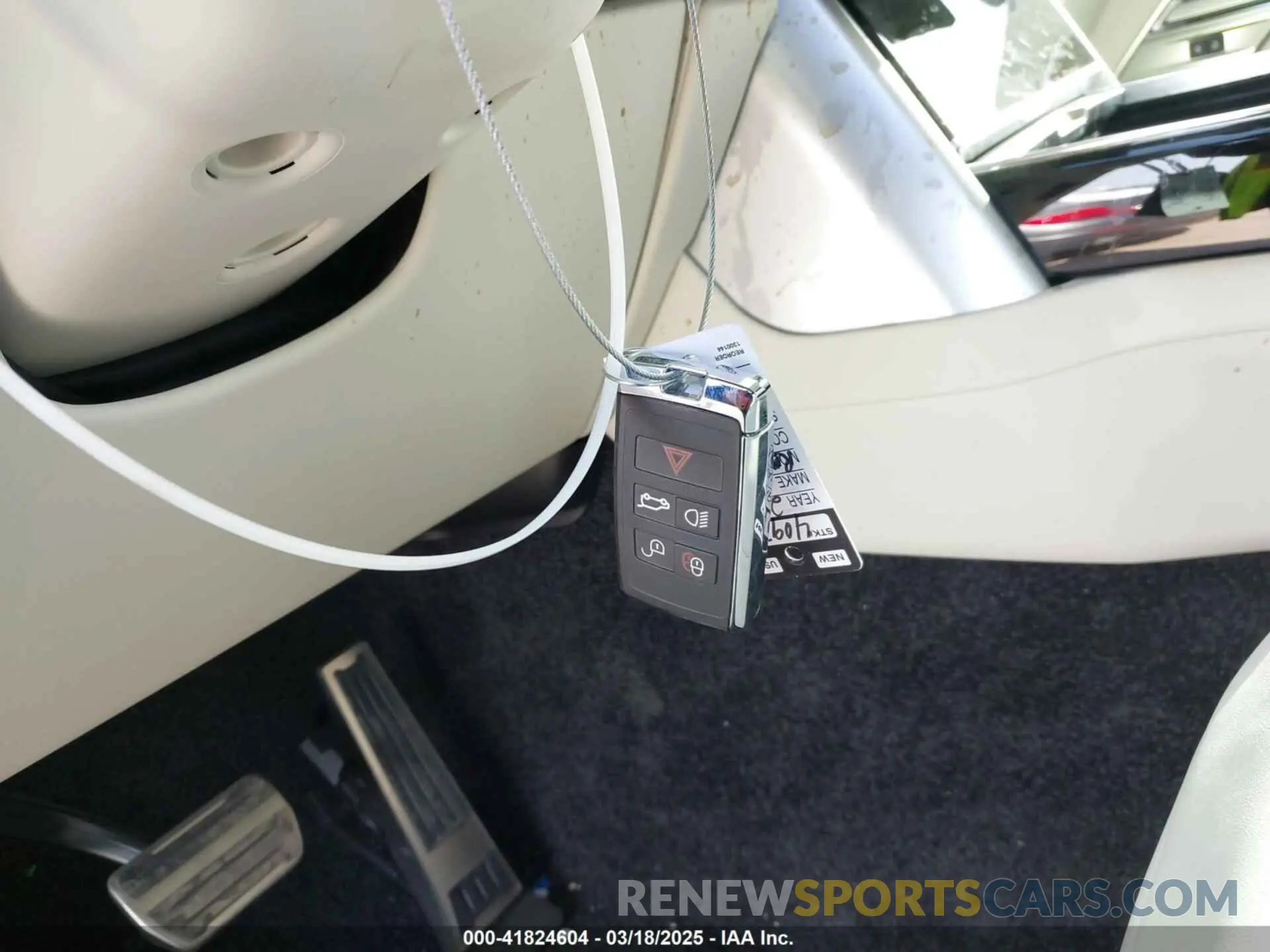 11 Photograph of a damaged car SALKP9E92SA276184 LAND ROVER RANGE ROVER 2025