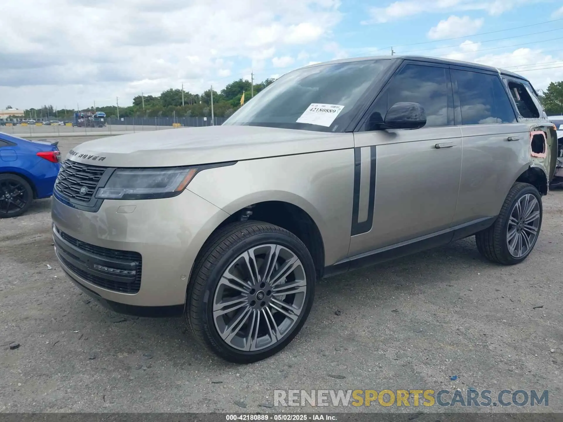 2 Photograph of a damaged car SALKP9E98SA300830 LAND ROVER RANGE ROVER 2025