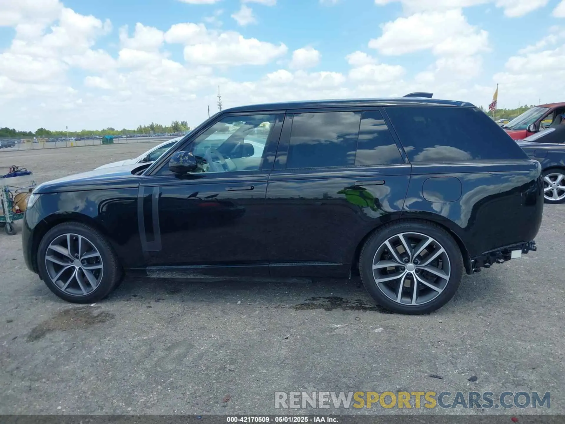 15 Photograph of a damaged car SALKP9F41SA262215 LAND ROVER RANGE ROVER 2025