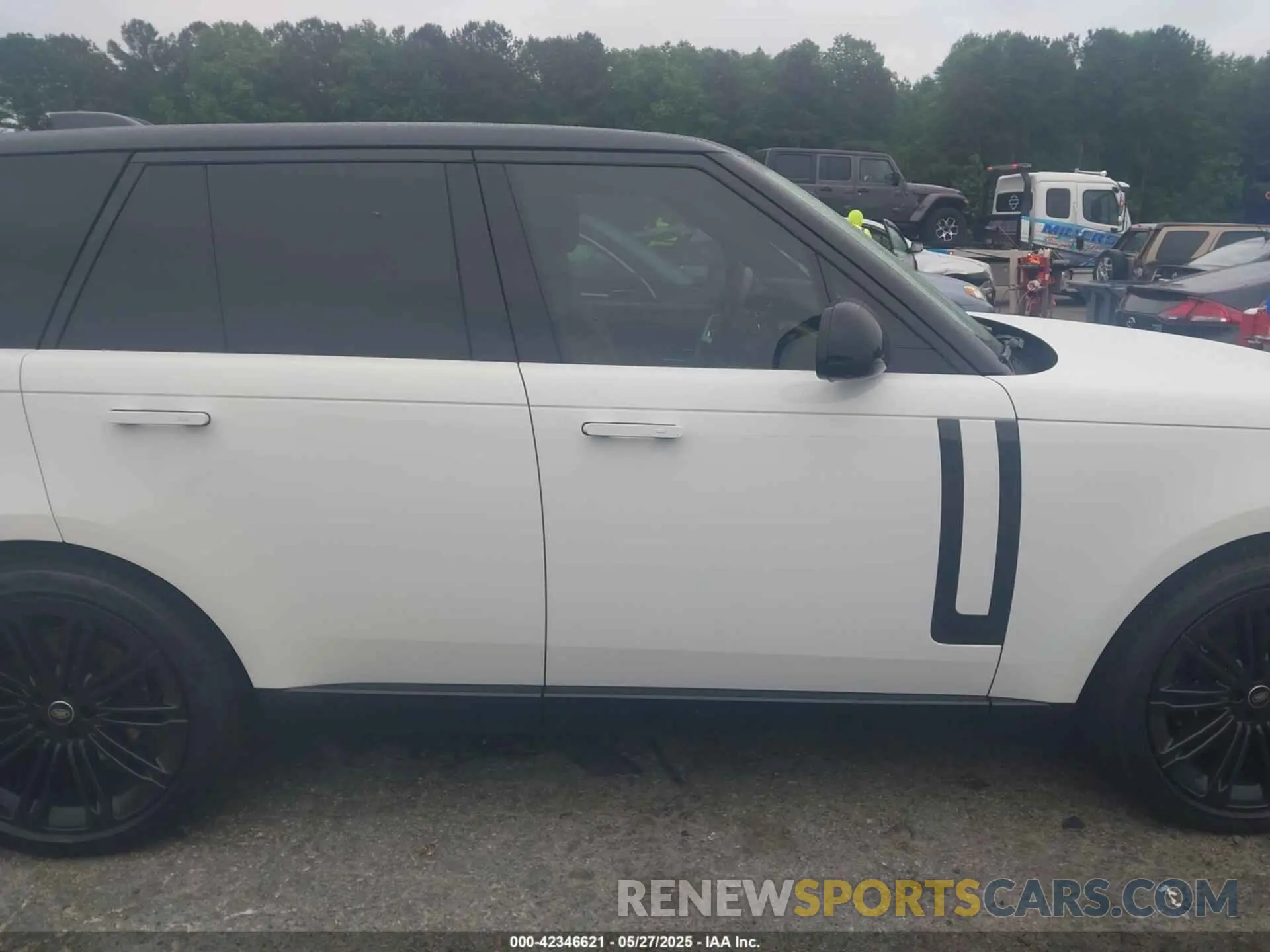 13 Photograph of a damaged car SALKP9FU6SA278068 LAND ROVER RANGE ROVER 2025