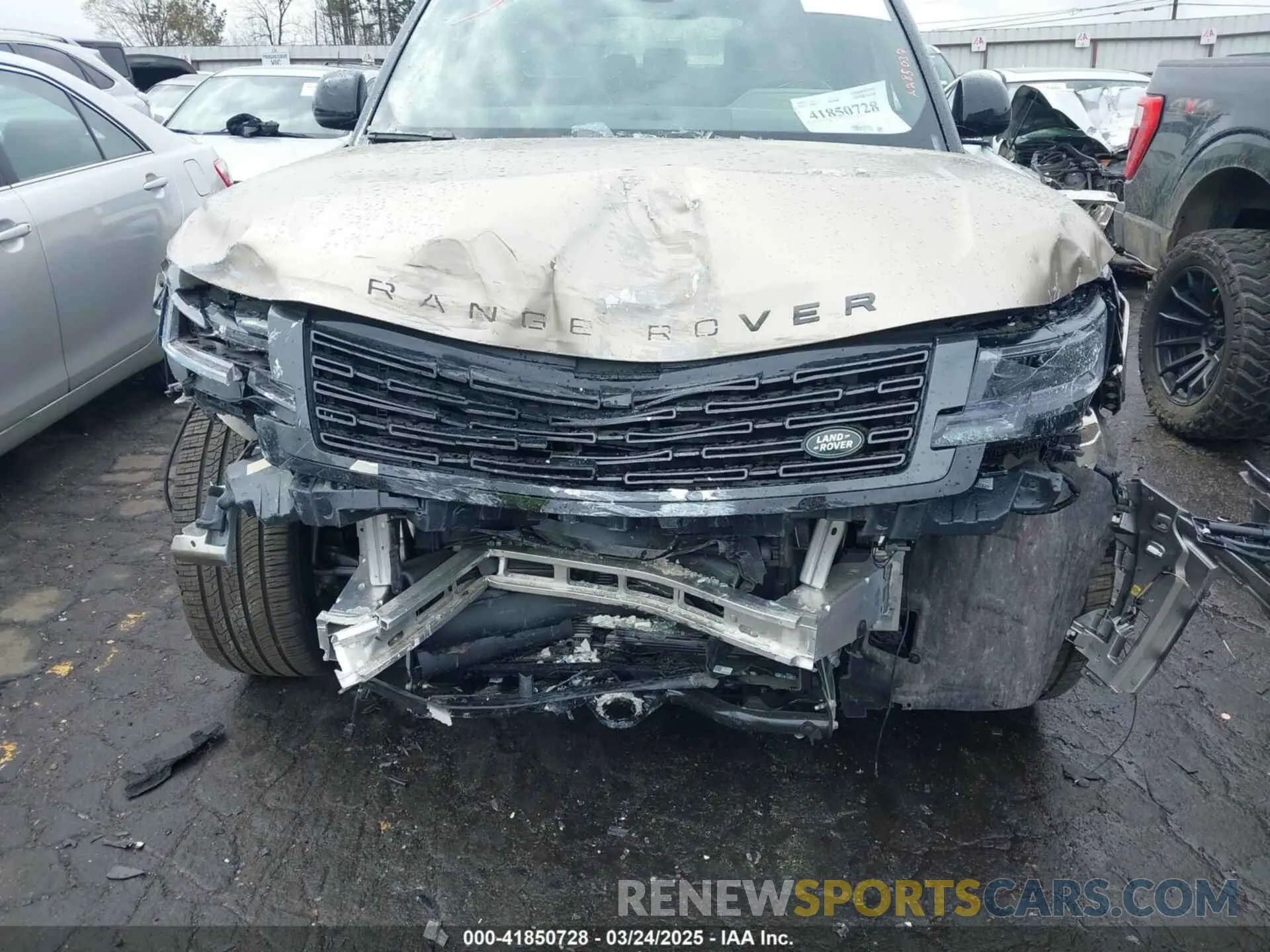 6 Photograph of a damaged car SALKPBFU9SA285037 LAND ROVER RANGE ROVER 2025