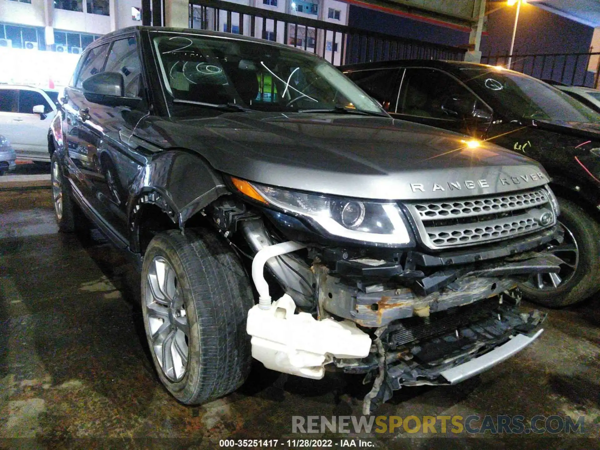 1 Photograph of a damaged car 00LVP2RX6KH342014 LAND ROVER RANGE ROVER EVOQUE 2019