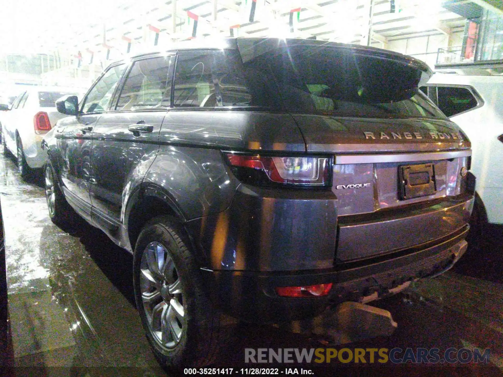 3 Photograph of a damaged car 00LVP2RX6KH342014 LAND ROVER RANGE ROVER EVOQUE 2019