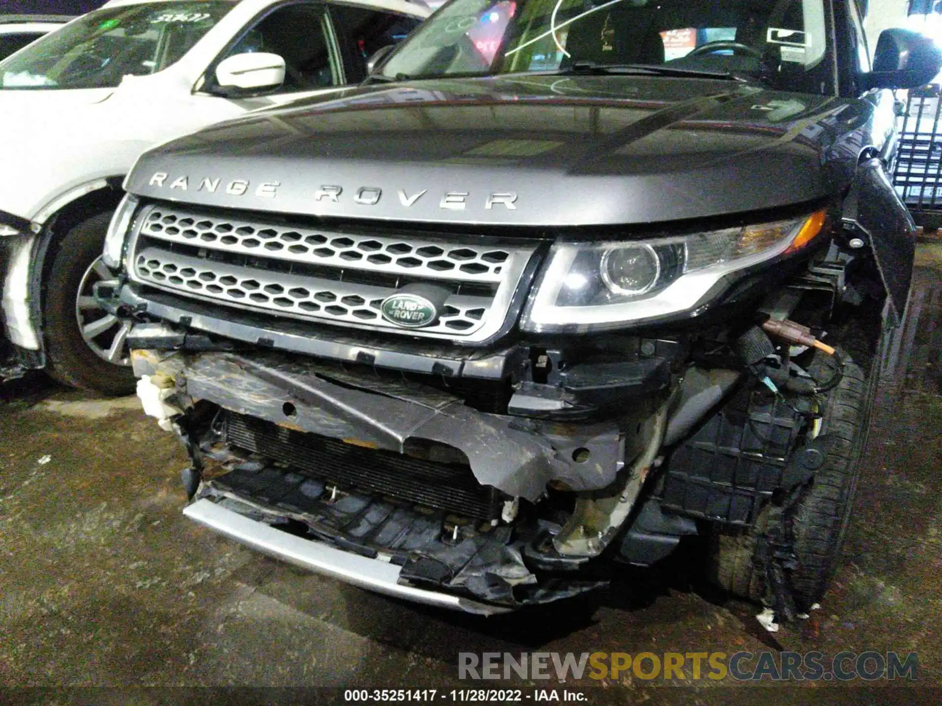 6 Photograph of a damaged car 00LVP2RX6KH342014 LAND ROVER RANGE ROVER EVOQUE 2019