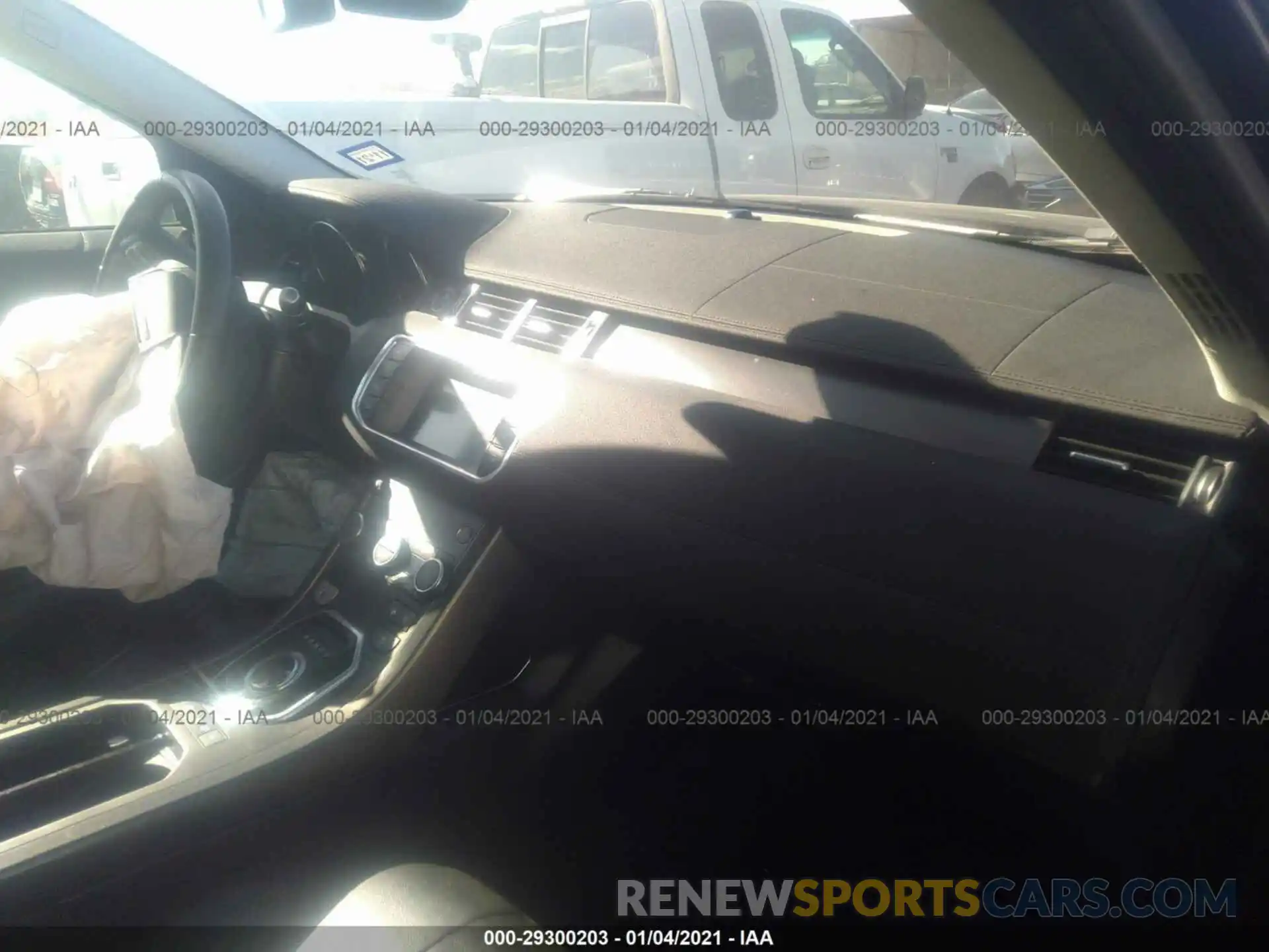 5 Photograph of a damaged car SALVP2RX4KH341346 LAND ROVER RANGE ROVER EVOQUE 2019