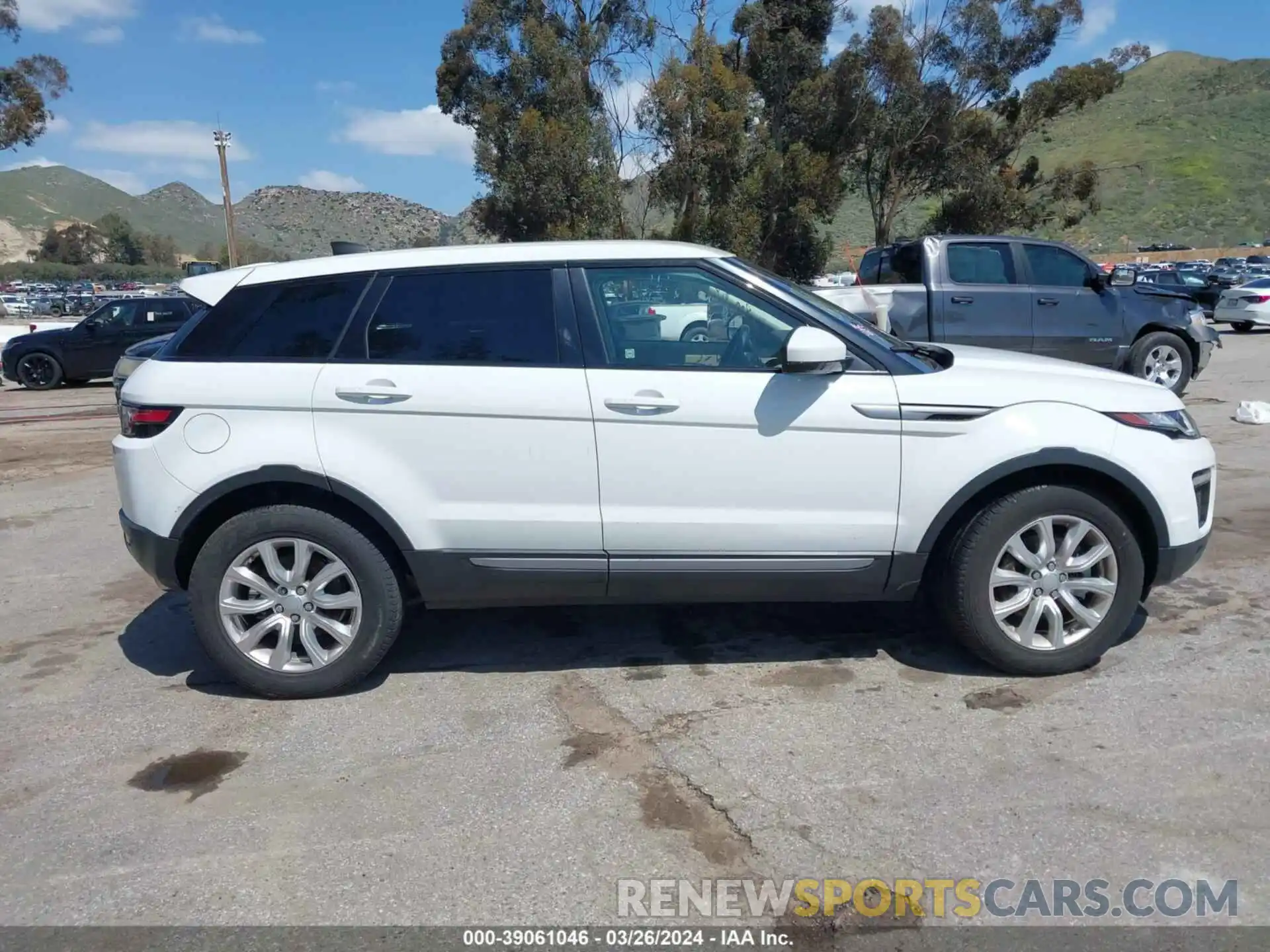 13 Photograph of a damaged car SALVP2RX4KH345199 LAND ROVER RANGE ROVER EVOQUE 2019