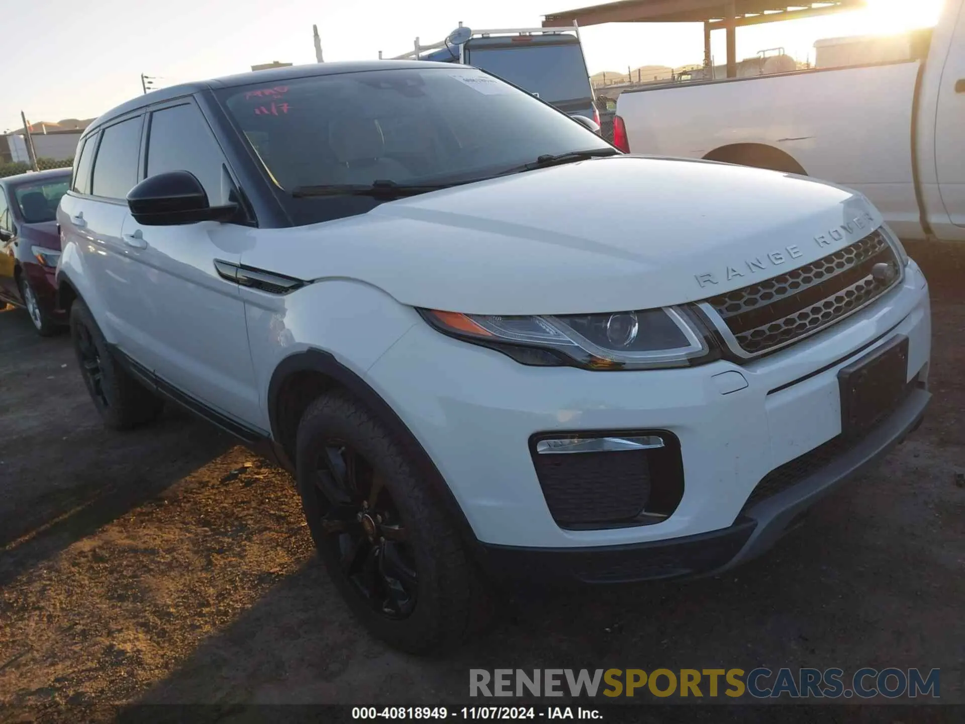 1 Photograph of a damaged car SALVP2RX5KH329187 LAND ROVER RANGE ROVER EVOQUE 2019