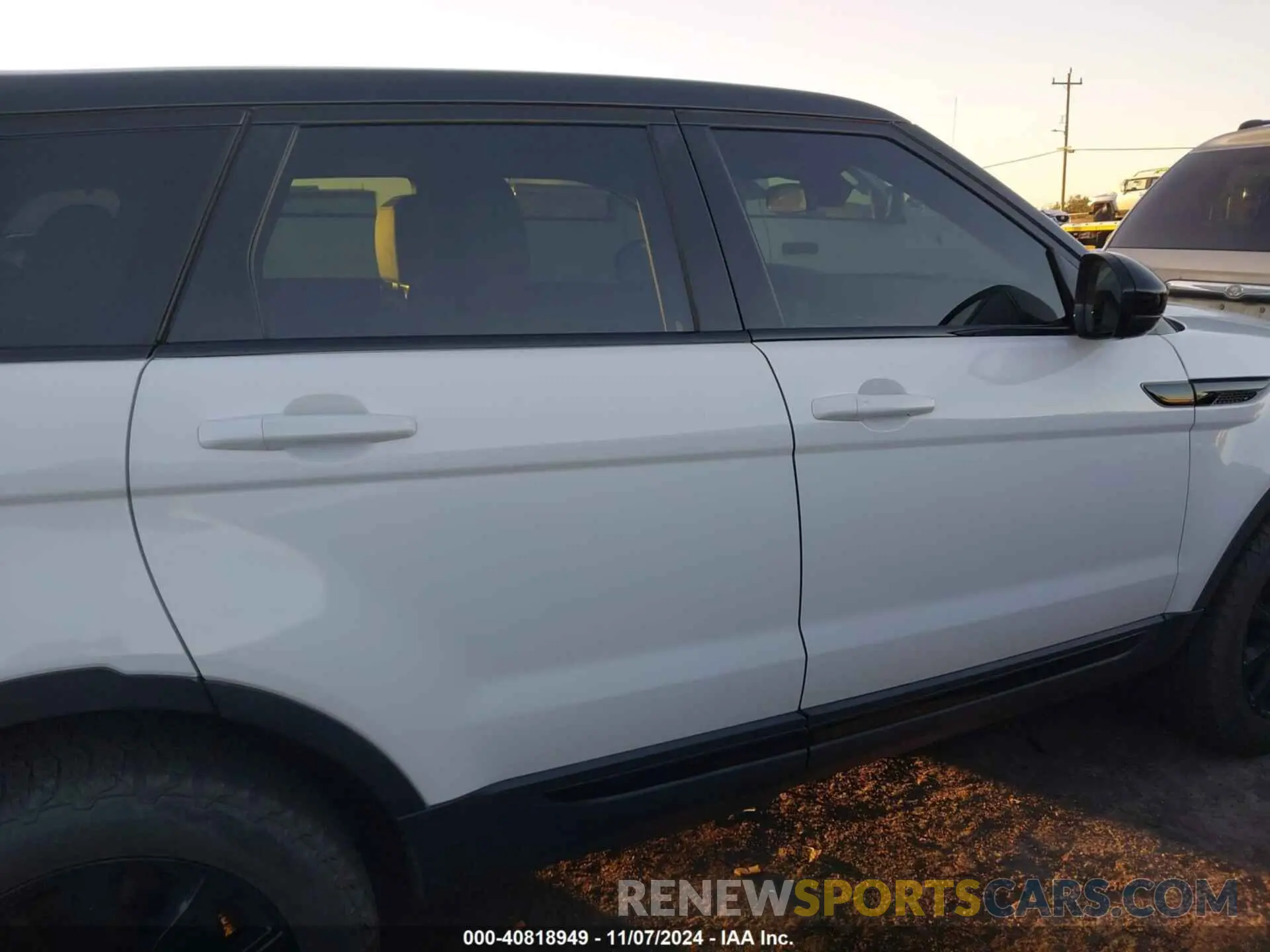 13 Photograph of a damaged car SALVP2RX5KH329187 LAND ROVER RANGE ROVER EVOQUE 2019