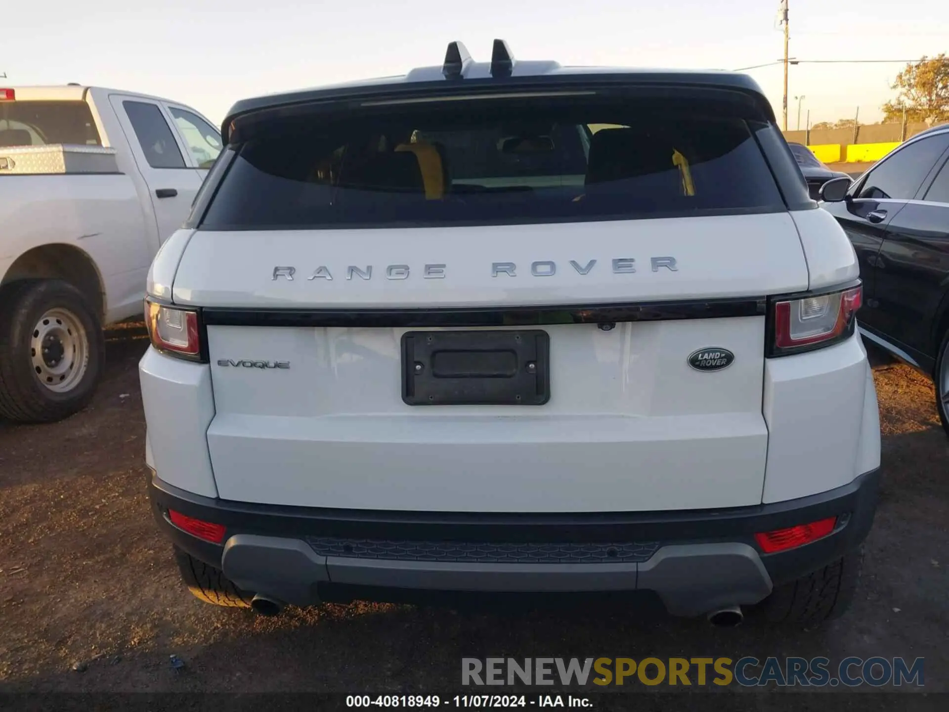 16 Photograph of a damaged car SALVP2RX5KH329187 LAND ROVER RANGE ROVER EVOQUE 2019