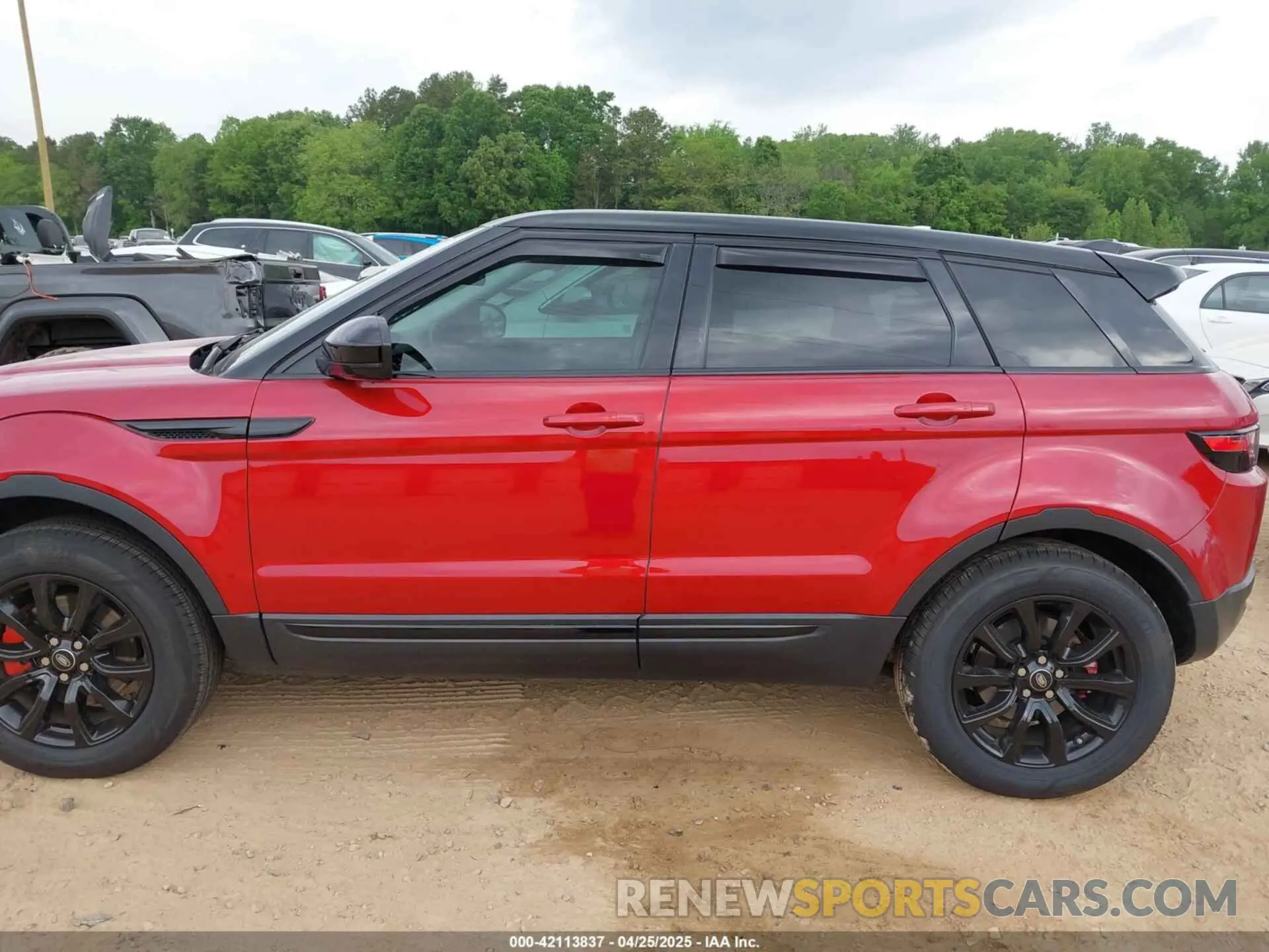 14 Photograph of a damaged car SALVP2RX6KH332793 LAND ROVER RANGE ROVER EVOQUE 2019