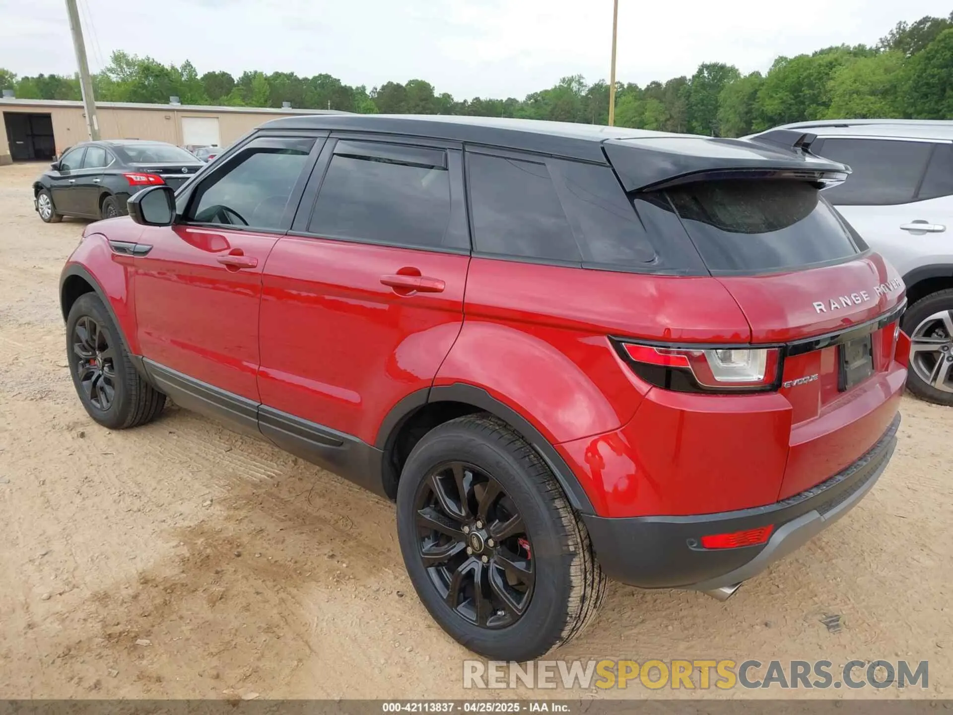3 Photograph of a damaged car SALVP2RX6KH332793 LAND ROVER RANGE ROVER EVOQUE 2019