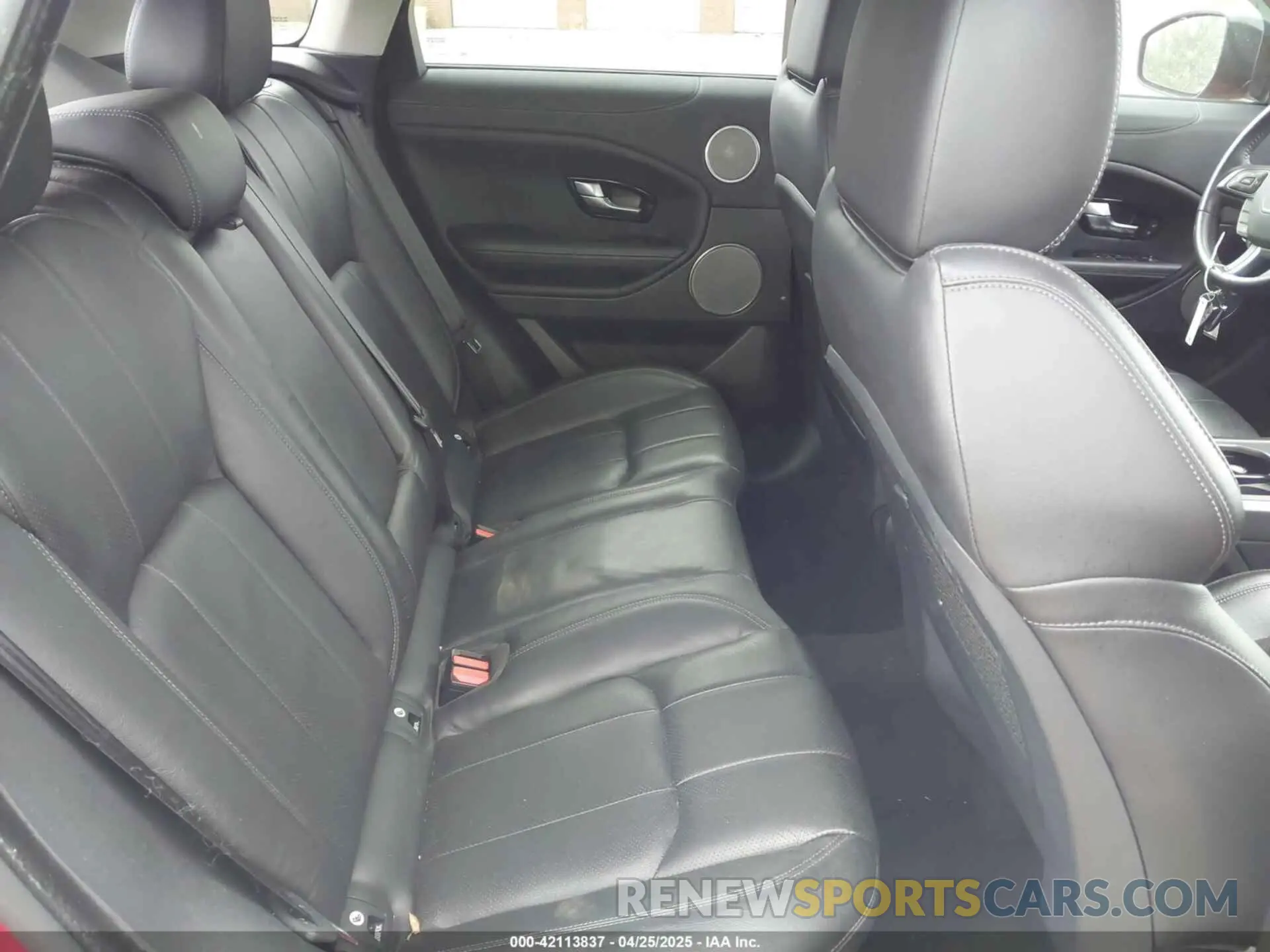8 Photograph of a damaged car SALVP2RX6KH332793 LAND ROVER RANGE ROVER EVOQUE 2019
