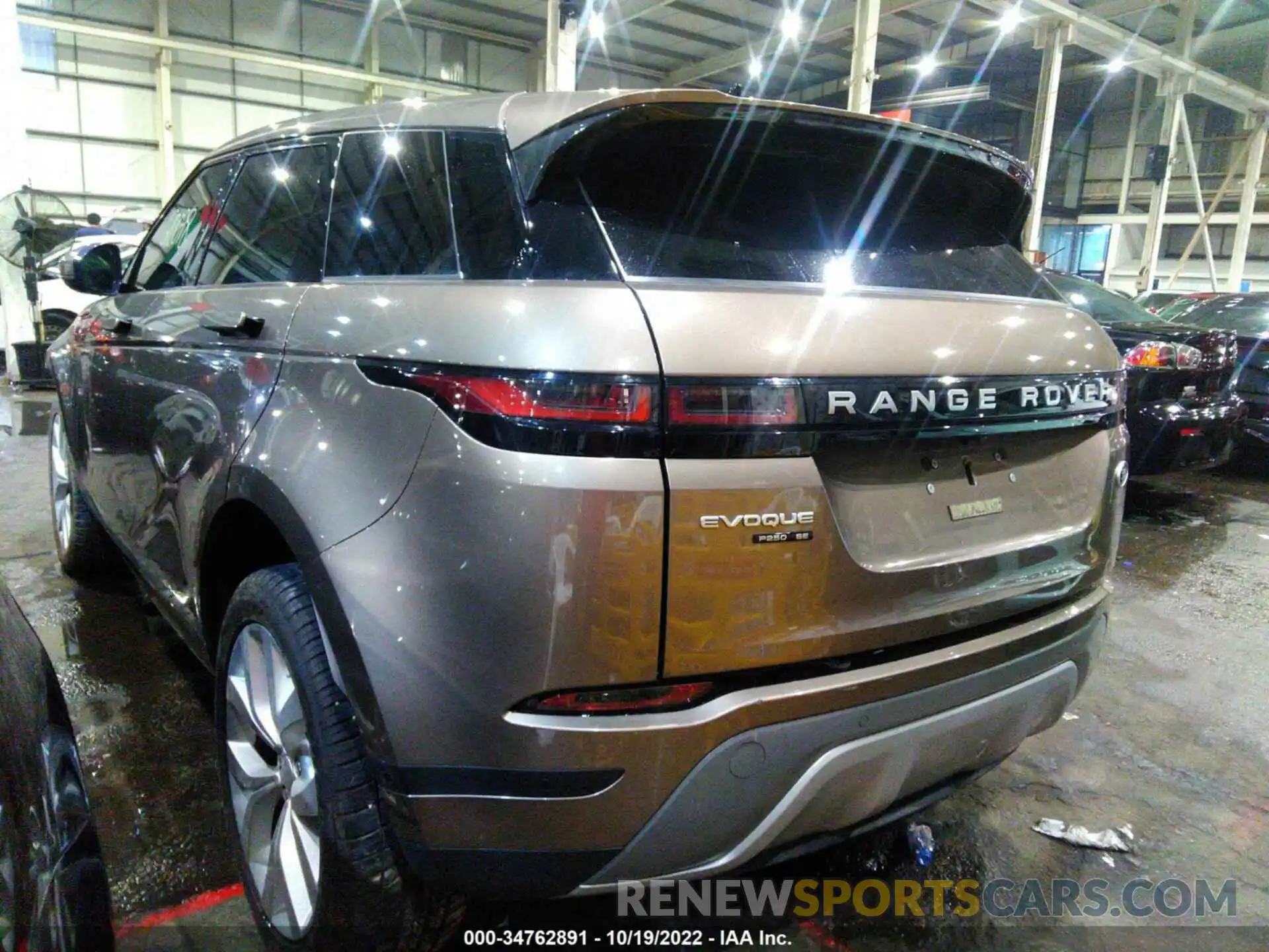 3 Photograph of a damaged car 00LZP2FX3LH046004 LAND ROVER RANGE ROVER EVOQUE 2020