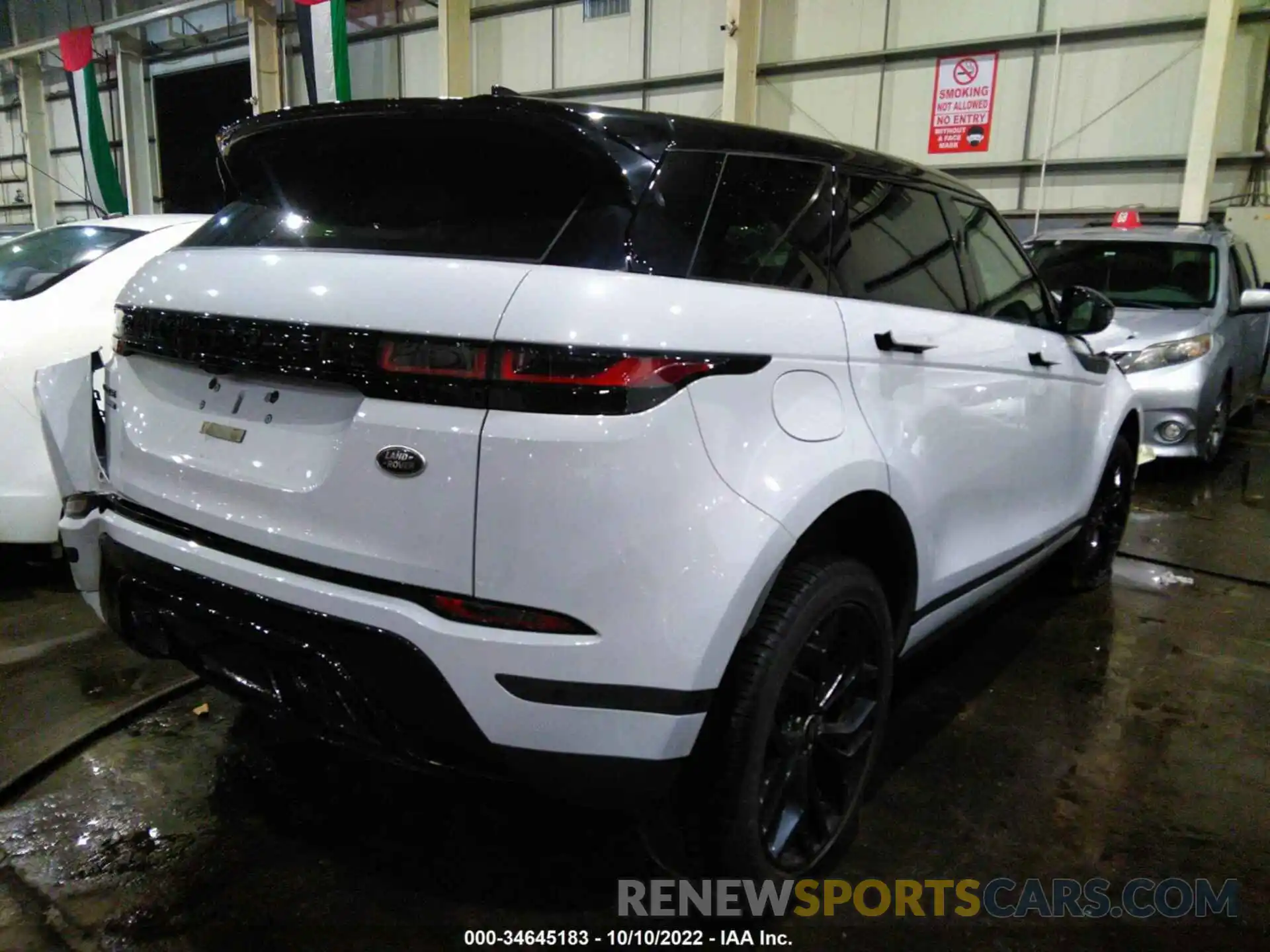 4 Photograph of a damaged car 00LZP2FX4LH112415 LAND ROVER RANGE ROVER EVOQUE 2020