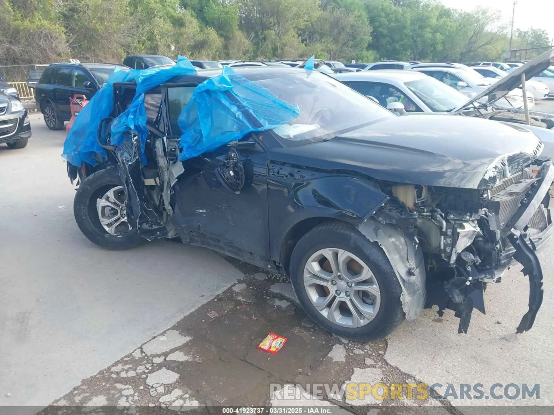 1 Photograph of a damaged car SALZJ2FX2LH103942 LAND ROVER RANGE ROVER EVOQUE 2020
