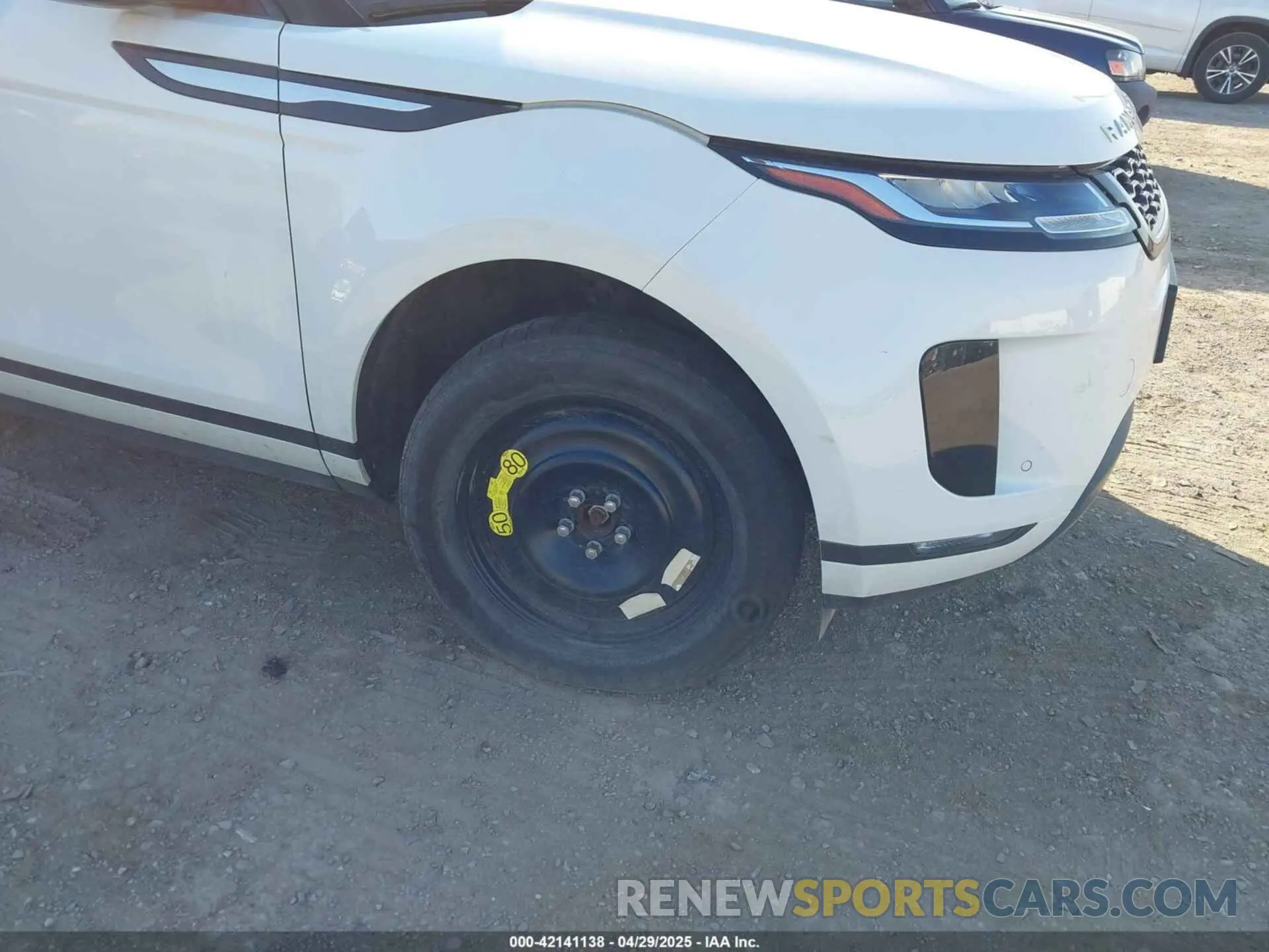 6 Photograph of a damaged car SALZJ2FX4LH119219 LAND ROVER RANGE ROVER EVOQUE 2020