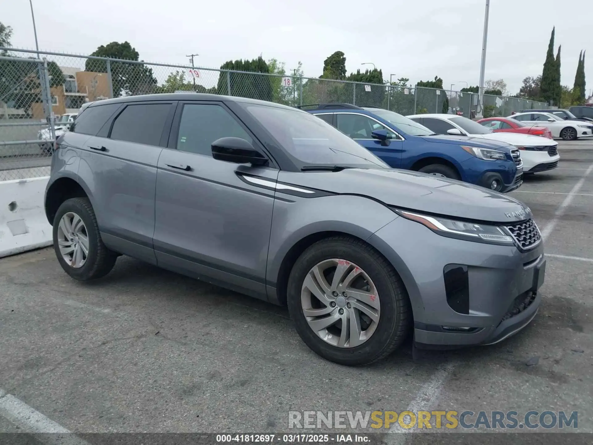 14 Photograph of a damaged car SALZJ2FX5LH068877 LAND ROVER RANGE ROVER EVOQUE 2020
