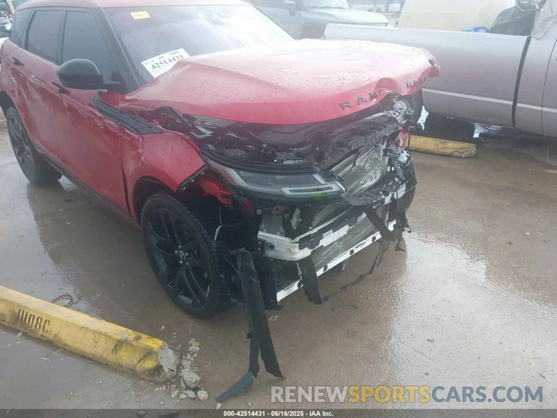 18 Photograph of a damaged car SALZJ2FX6LH018148 LAND ROVER RANGE ROVER EVOQUE 2020