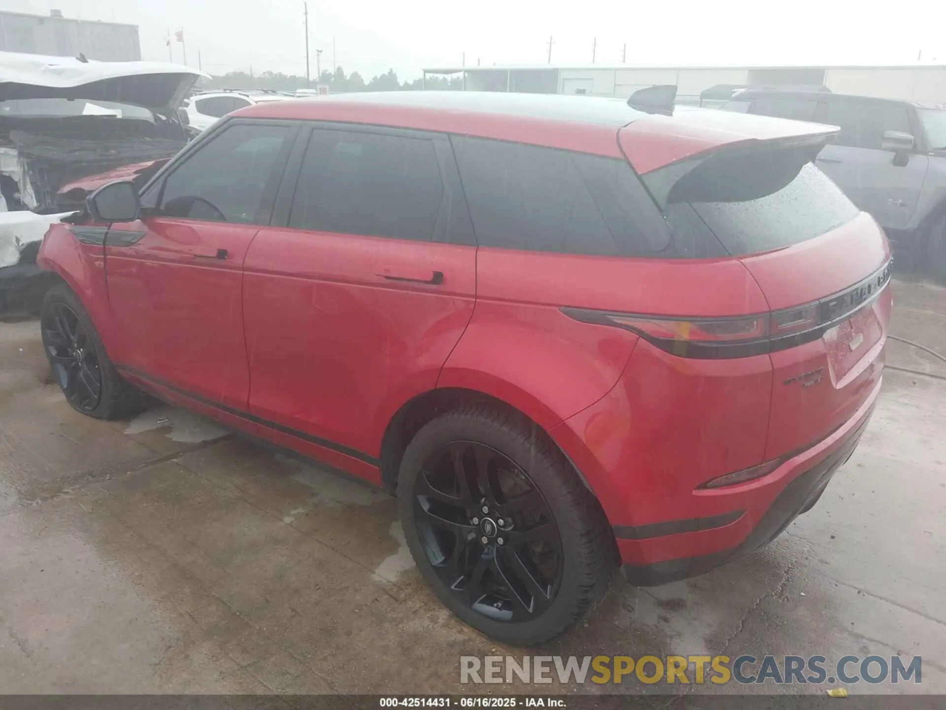 3 Photograph of a damaged car SALZJ2FX6LH018148 LAND ROVER RANGE ROVER EVOQUE 2020