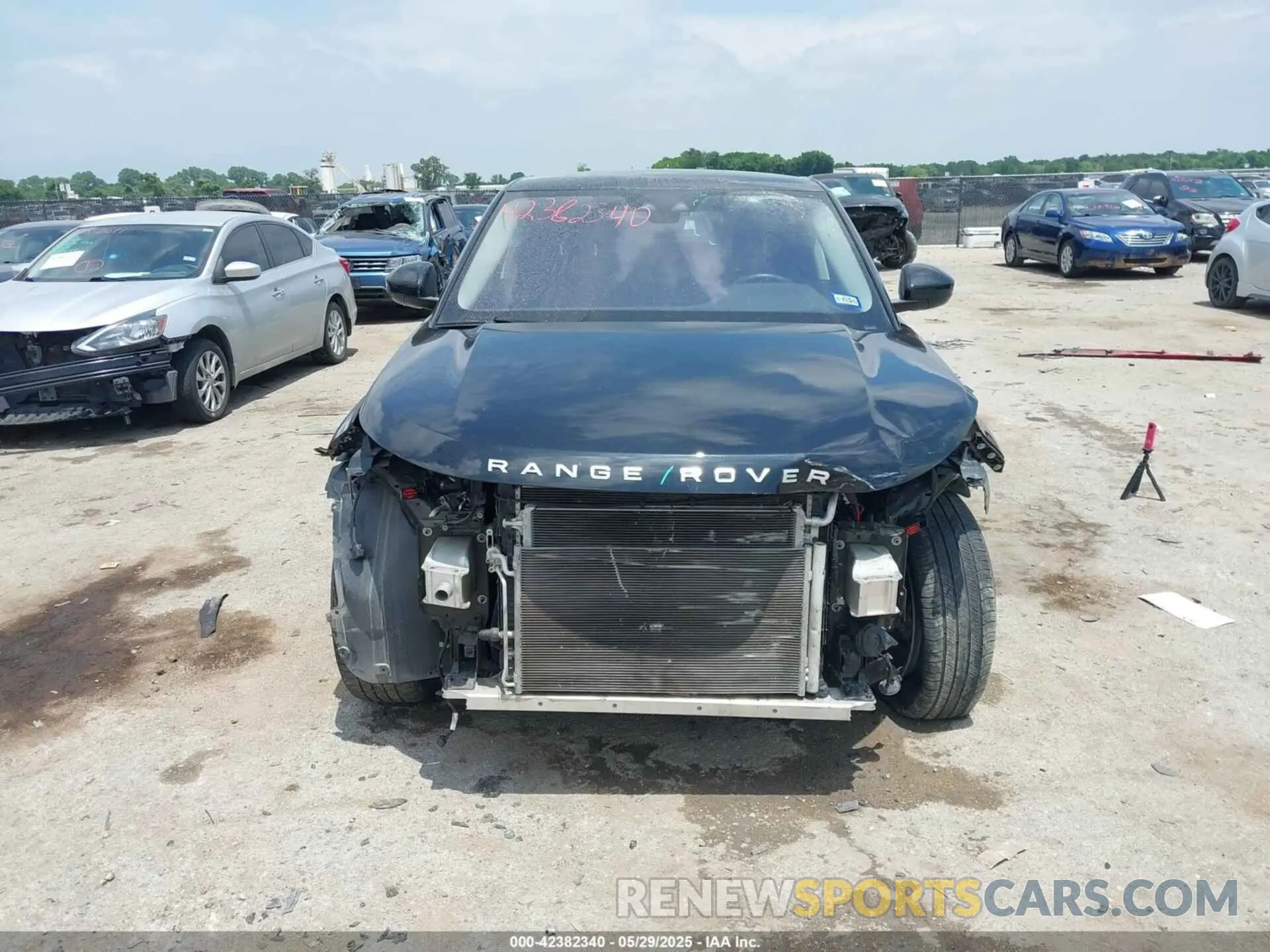 13 Photograph of a damaged car SALZJ2FX6LH081685 LAND ROVER RANGE ROVER EVOQUE 2020