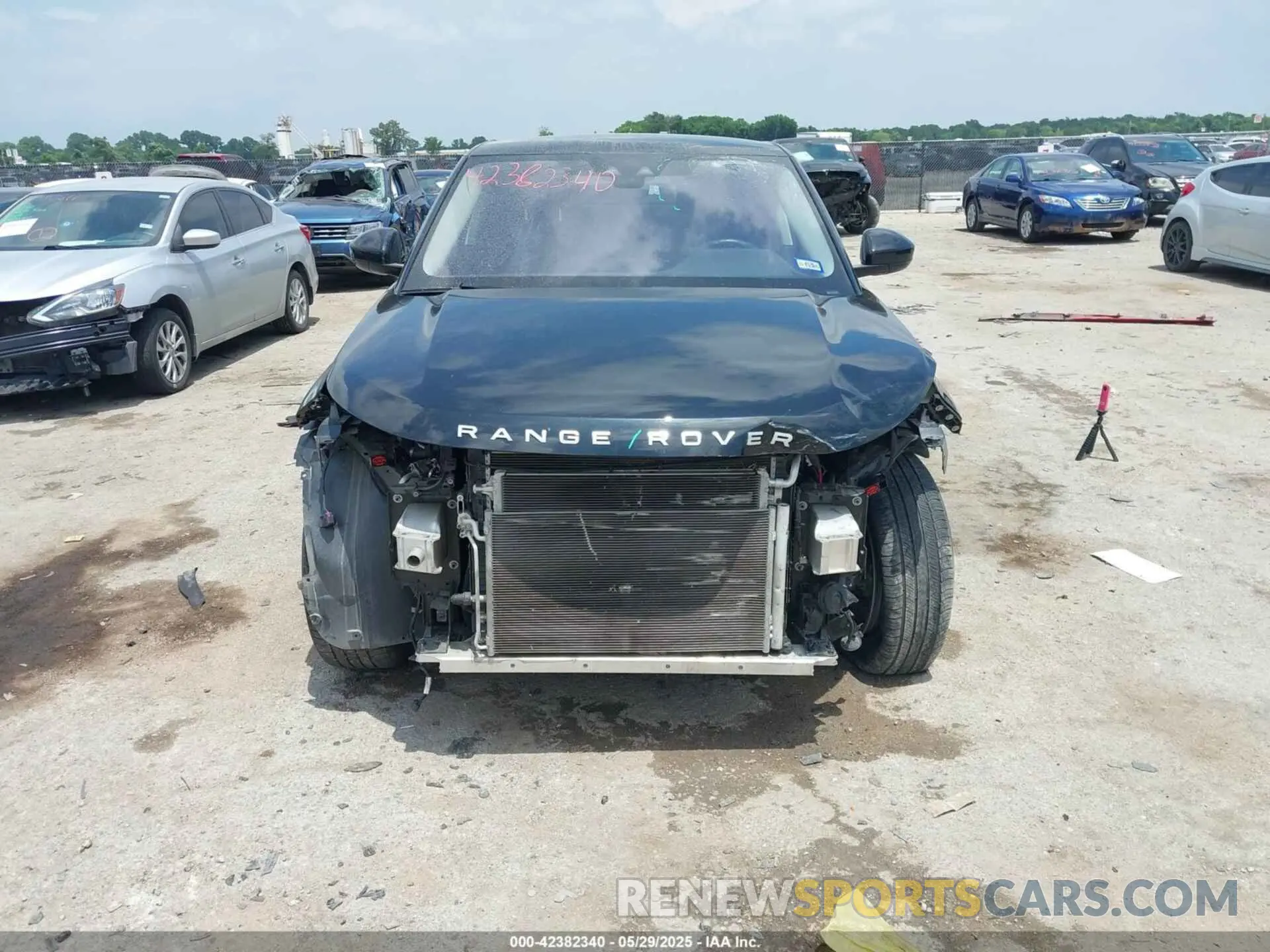 6 Photograph of a damaged car SALZJ2FX6LH081685 LAND ROVER RANGE ROVER EVOQUE 2020