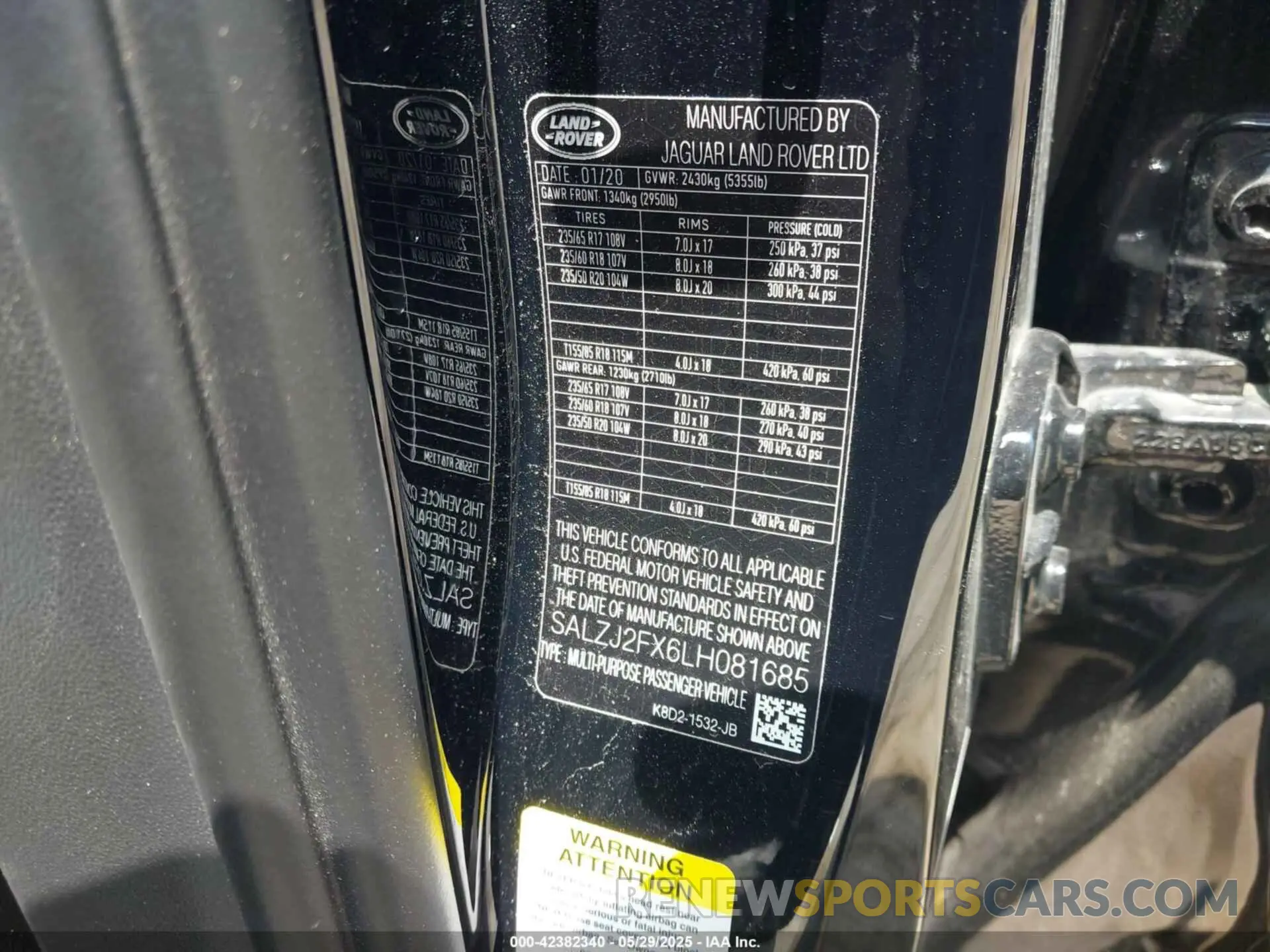 9 Photograph of a damaged car SALZJ2FX6LH081685 LAND ROVER RANGE ROVER EVOQUE 2020