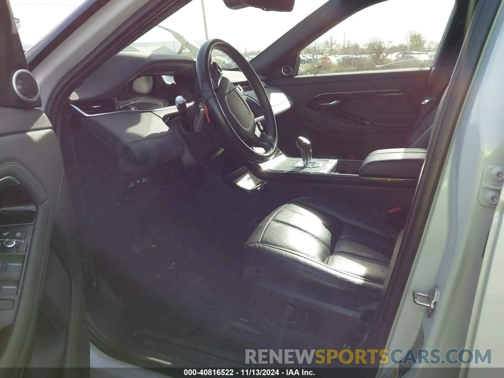 5 Photograph of a damaged car SALZJ2FX7LH056553 LAND ROVER RANGE ROVER EVOQUE 2020