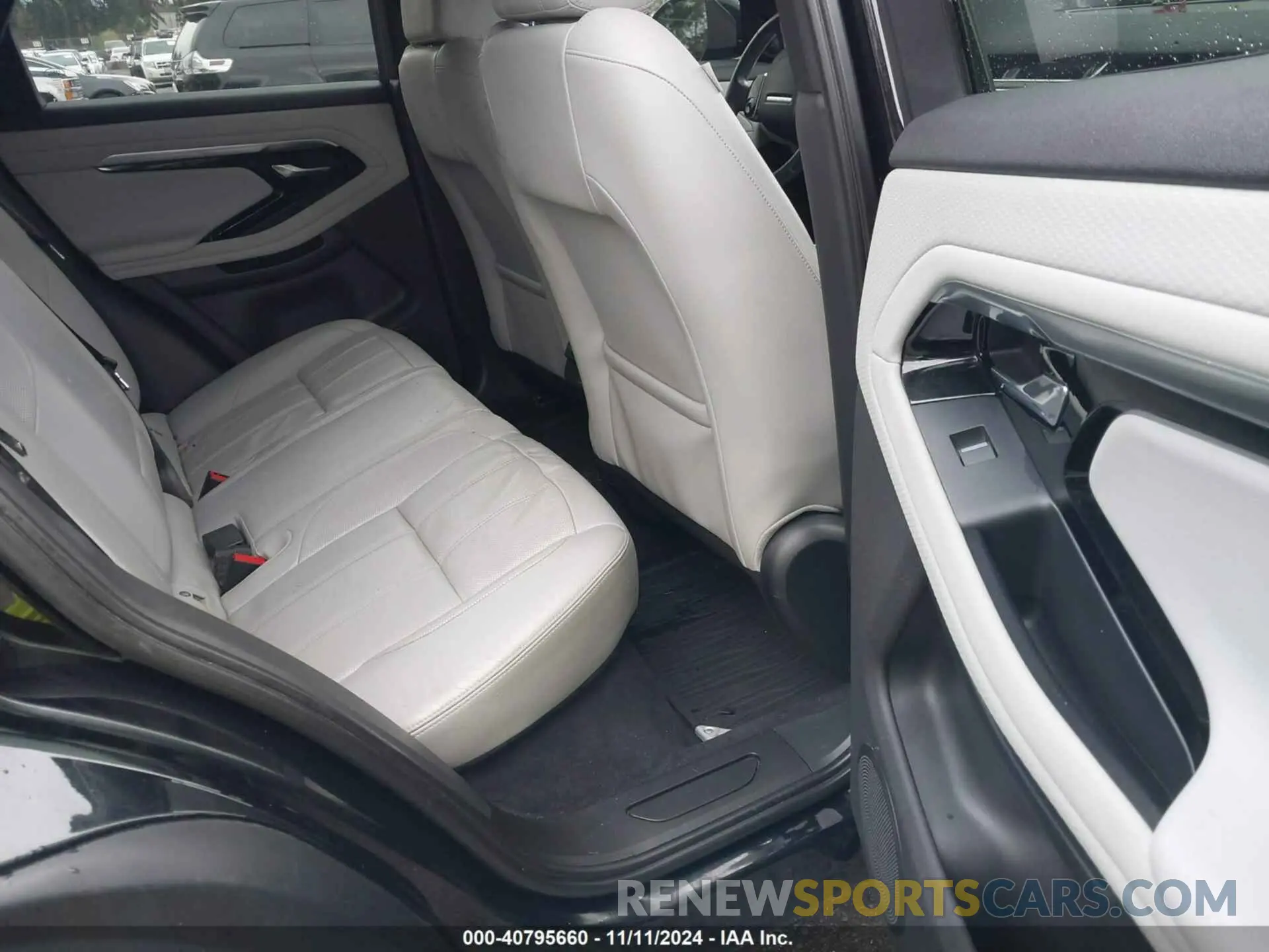 8 Photograph of a damaged car SALZJ2FX8LH042628 LAND ROVER RANGE ROVER EVOQUE 2020