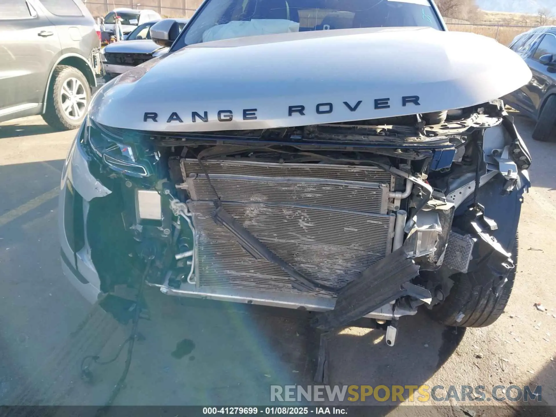 6 Photograph of a damaged car SALZJ2FX8LH065312 LAND ROVER RANGE ROVER EVOQUE 2020