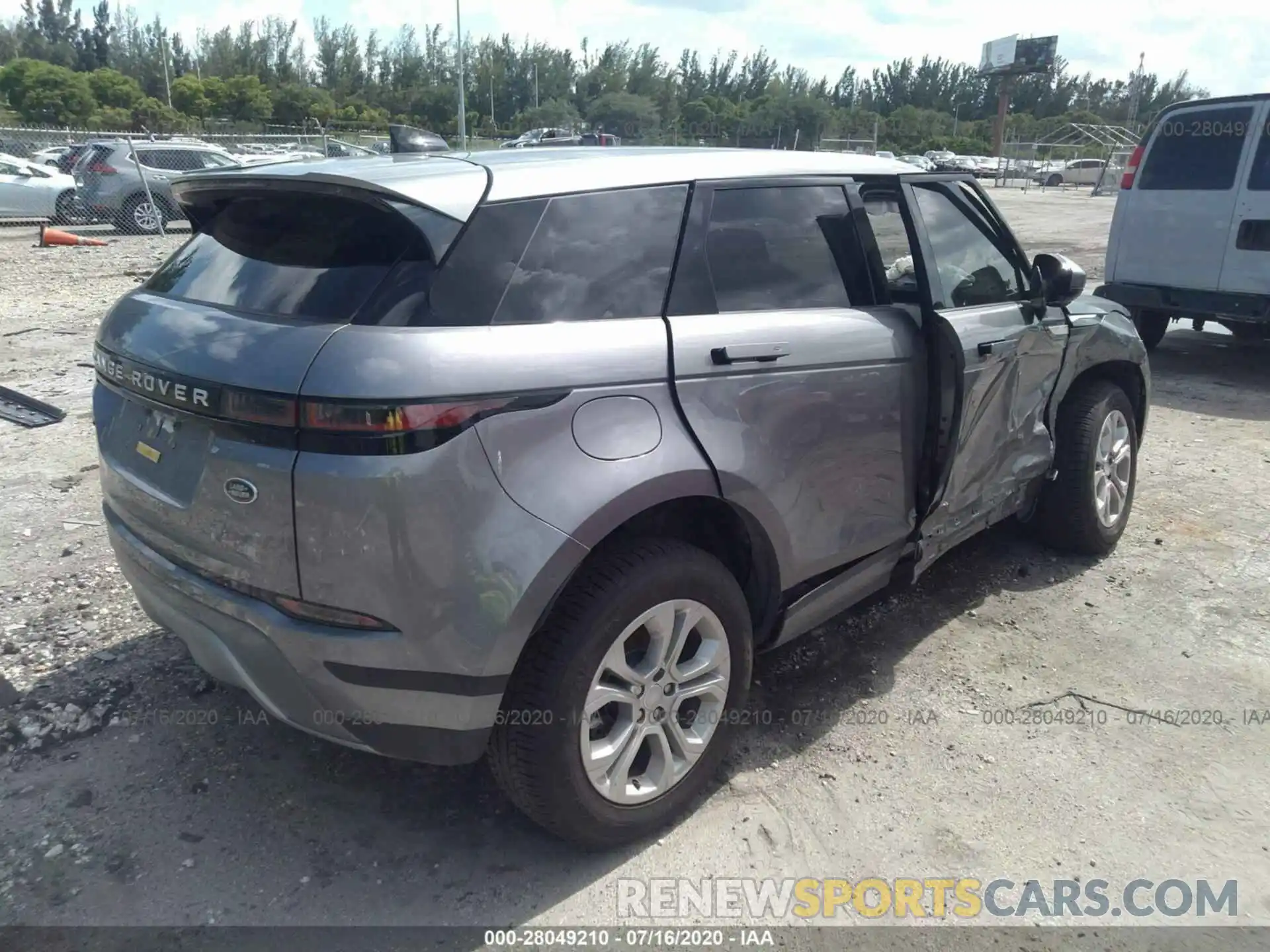 4 Photograph of a damaged car SALZJ2FX9LH068171 LAND ROVER RANGE ROVER EVOQUE 2020