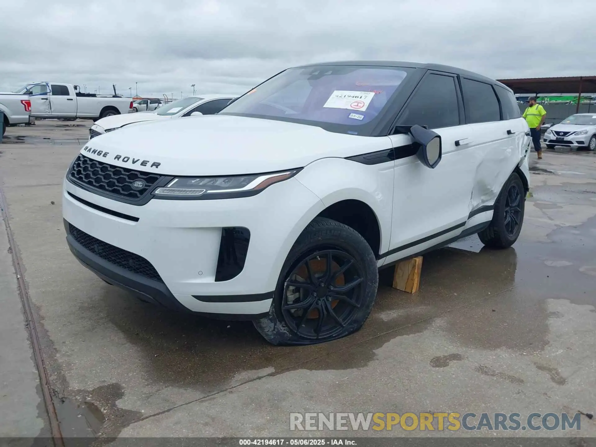 2 Photograph of a damaged car SALZJ2FX9LH084600 LAND ROVER RANGE ROVER EVOQUE 2020
