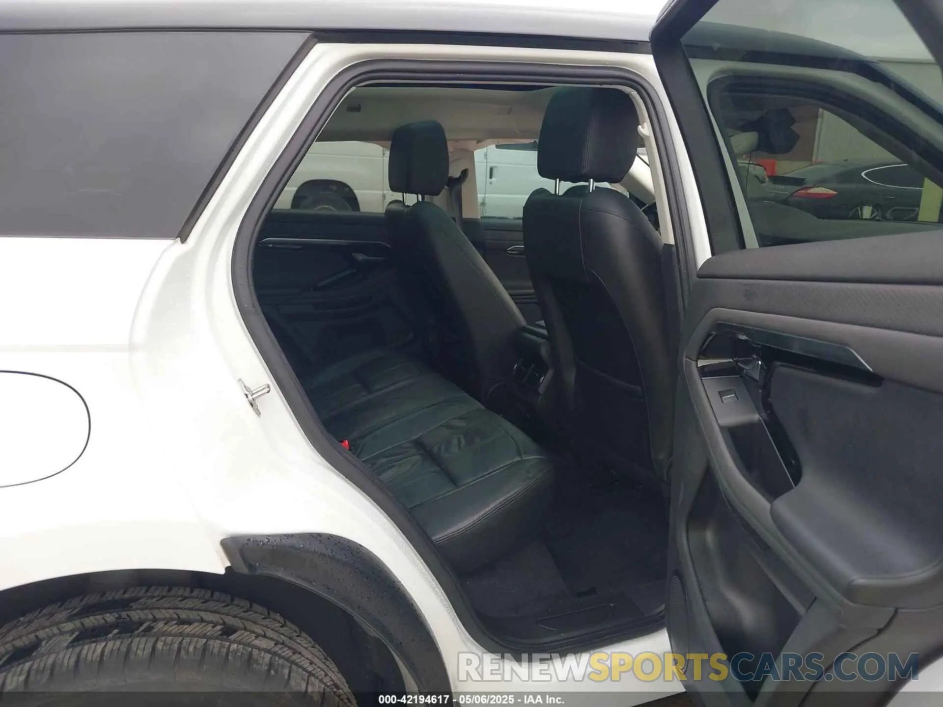 8 Photograph of a damaged car SALZJ2FX9LH084600 LAND ROVER RANGE ROVER EVOQUE 2020