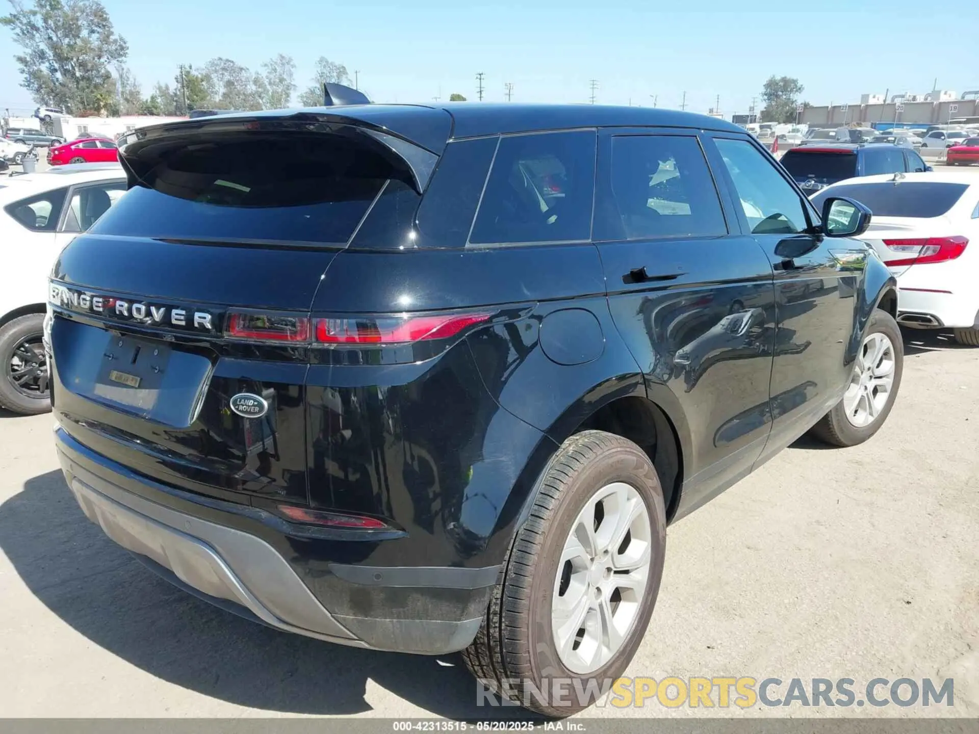 4 Photograph of a damaged car SALZJ2FXXLH107737 LAND ROVER RANGE ROVER EVOQUE 2020