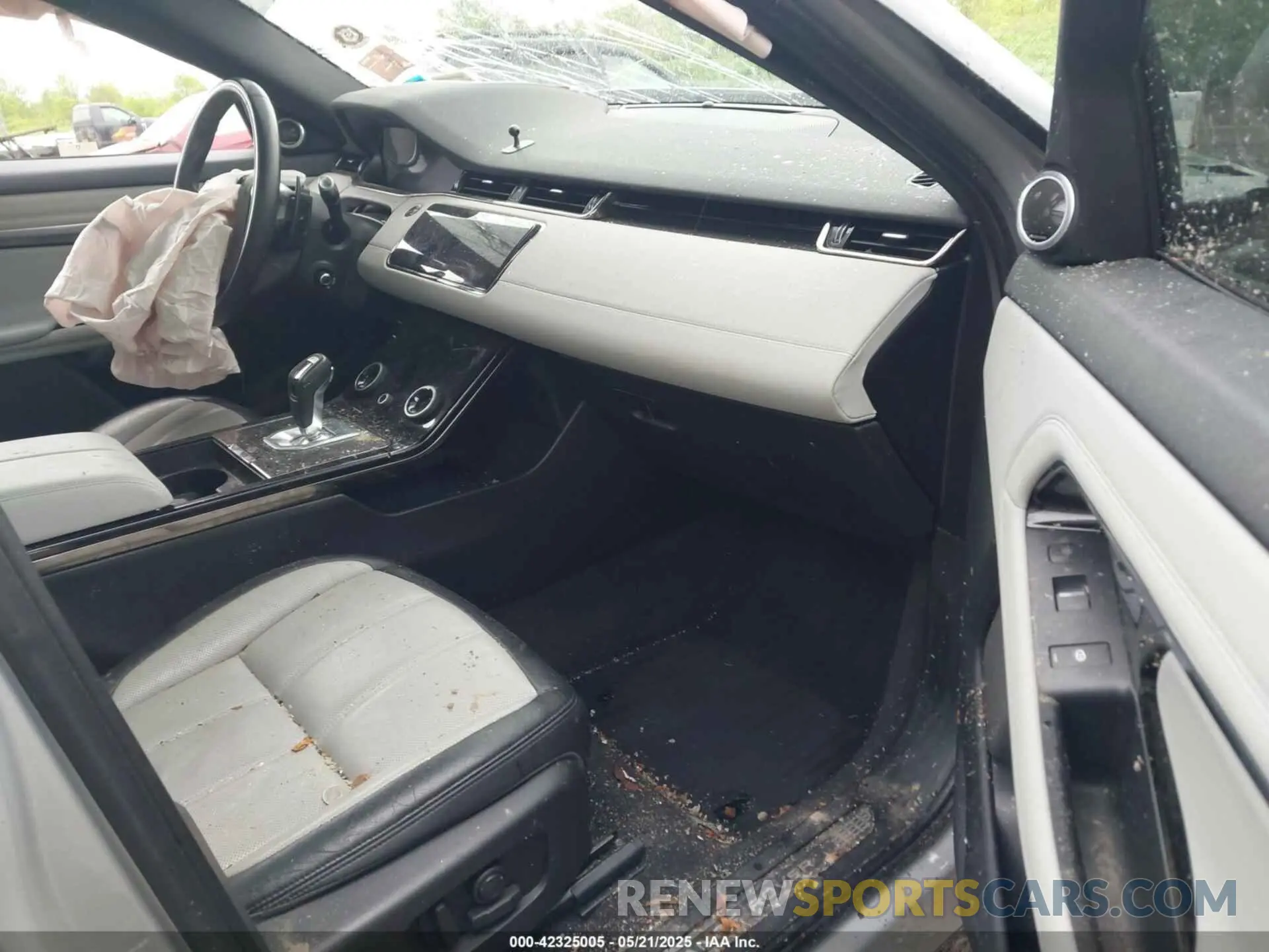 5 Photograph of a damaged car SALZL2FX0LH020729 LAND ROVER RANGE ROVER EVOQUE 2020