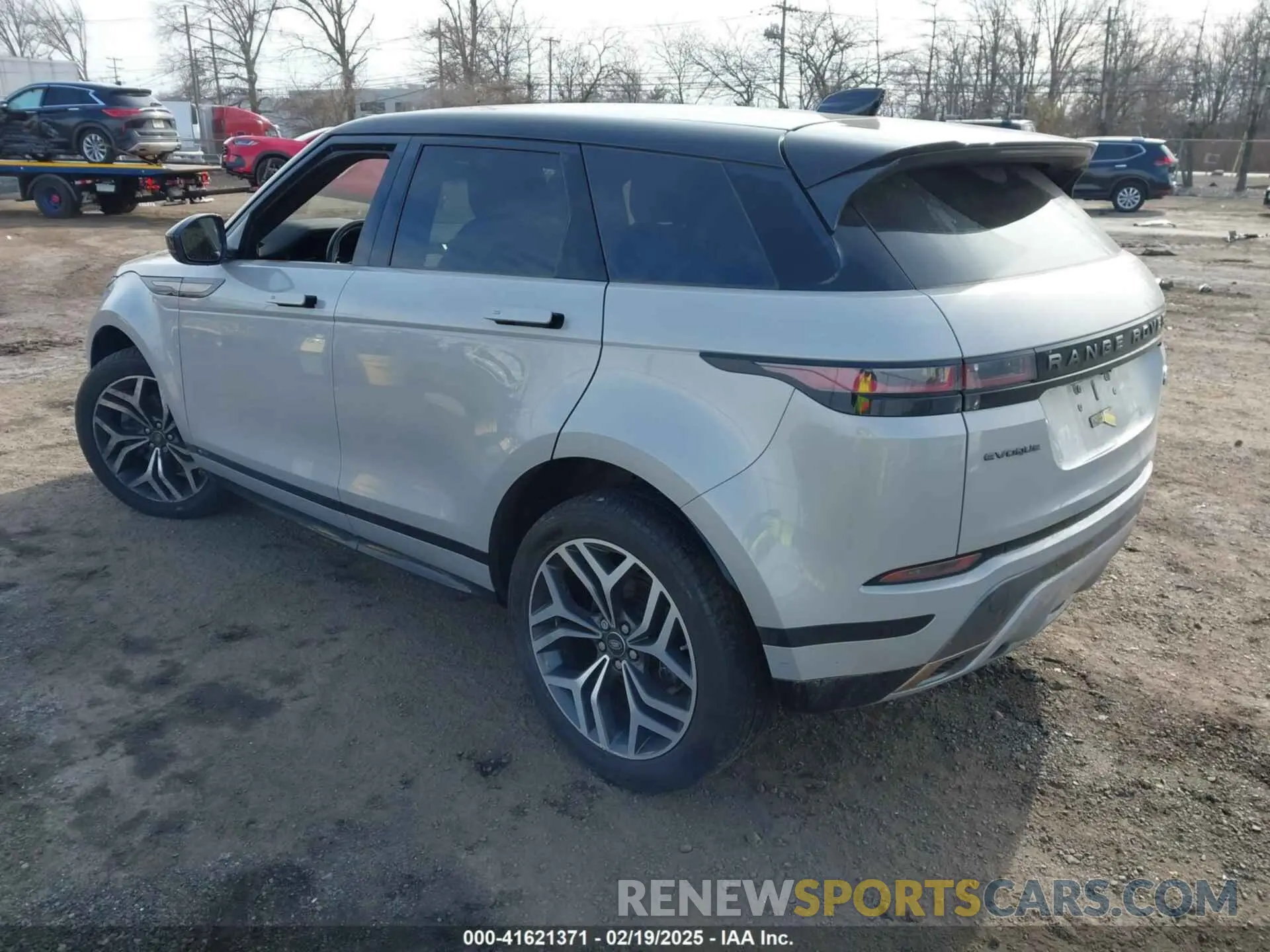 3 Photograph of a damaged car SALZL2FX8LH028139 LAND ROVER RANGE ROVER EVOQUE 2020
