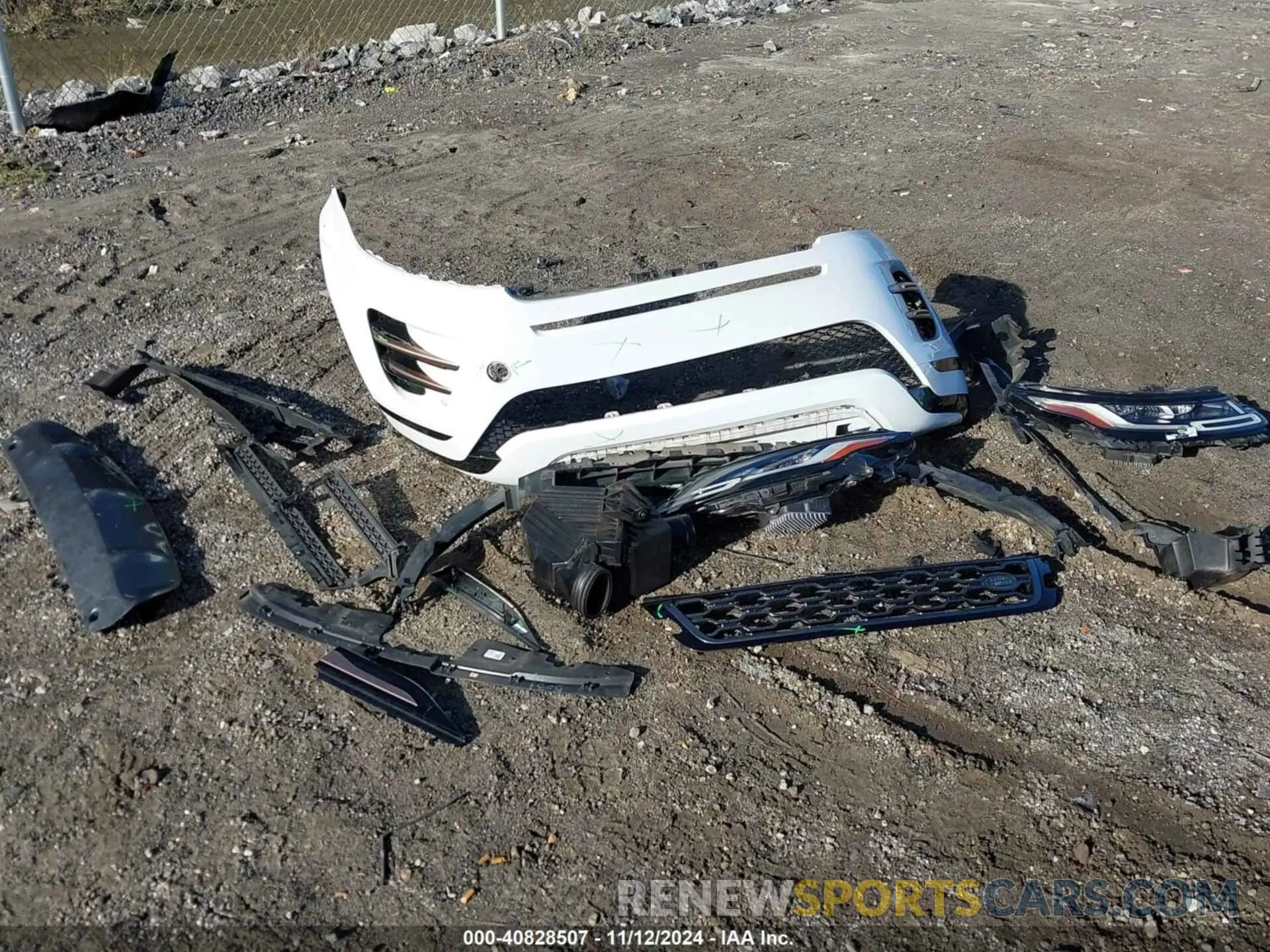 12 Photograph of a damaged car SALZL2GX6LH009541 LAND ROVER RANGE ROVER EVOQUE 2020