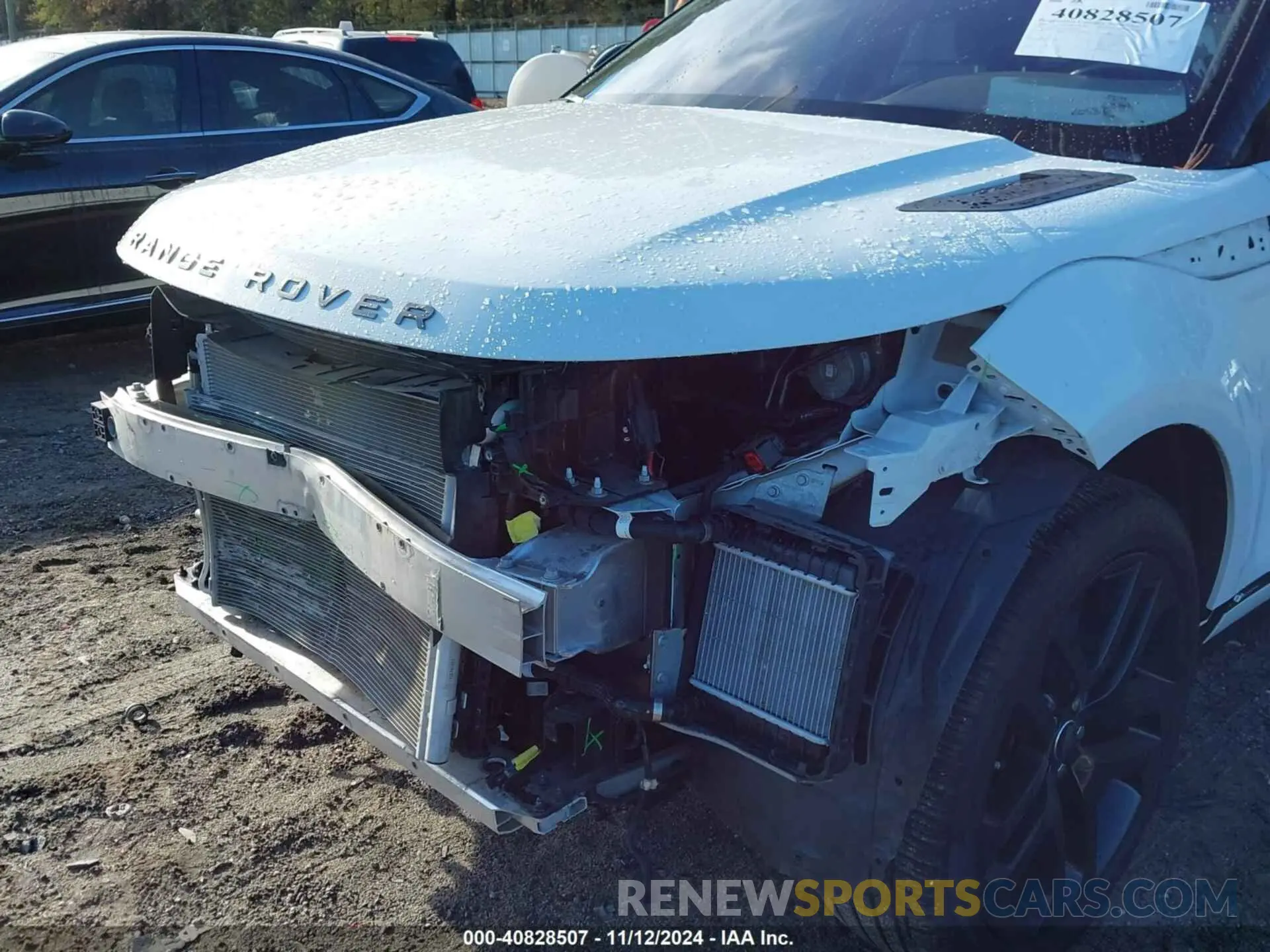 18 Photograph of a damaged car SALZL2GX6LH009541 LAND ROVER RANGE ROVER EVOQUE 2020