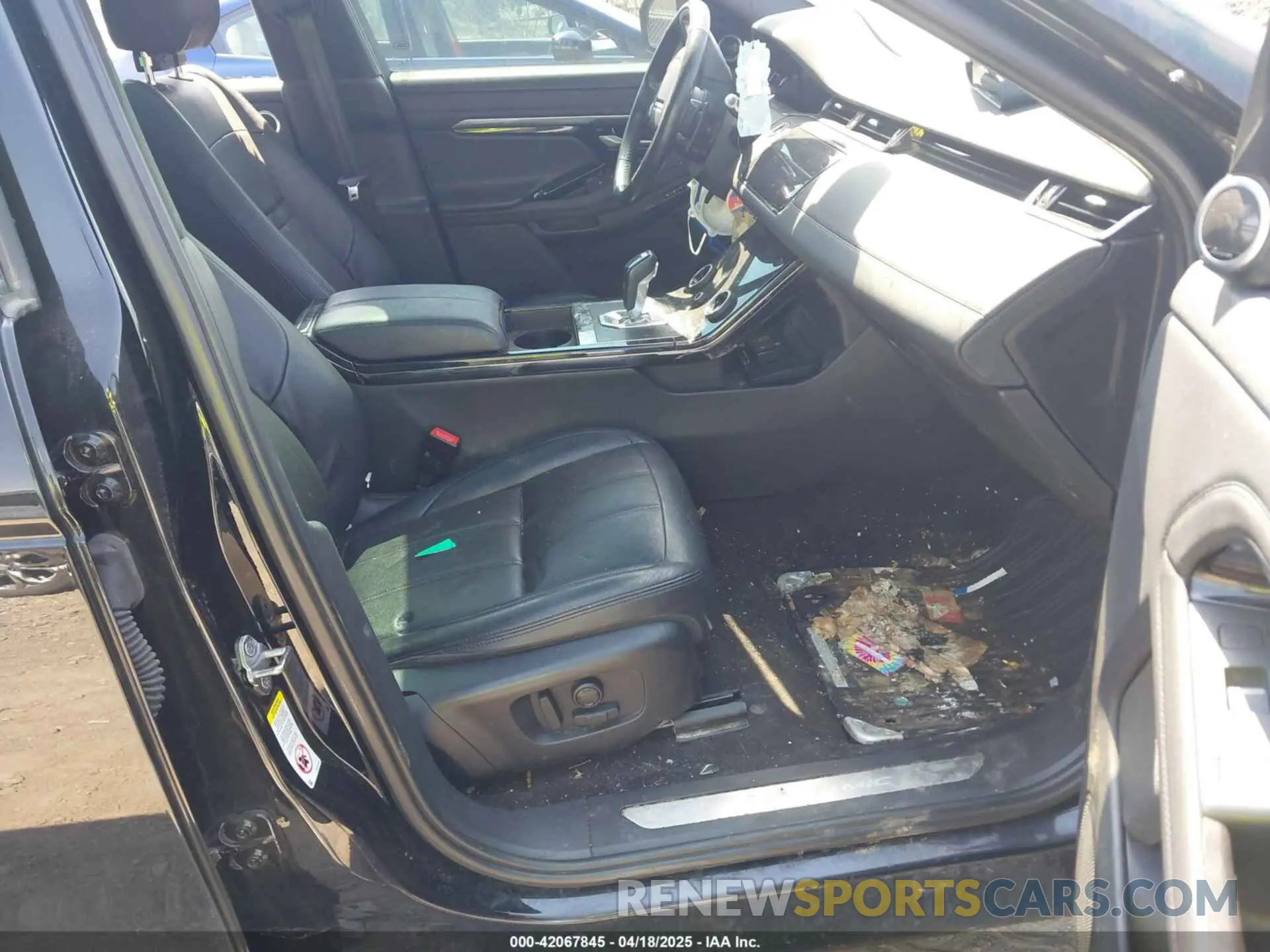 5 Photograph of a damaged car SALZL2GX7LH042693 LAND ROVER RANGE ROVER EVOQUE 2020