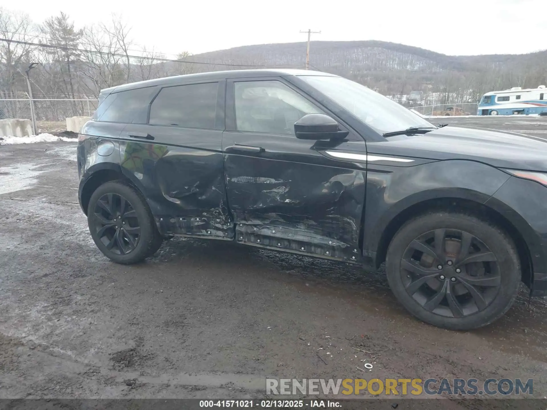 6 Photograph of a damaged car SALZP2FX4LH078010 LAND ROVER RANGE ROVER EVOQUE 2020