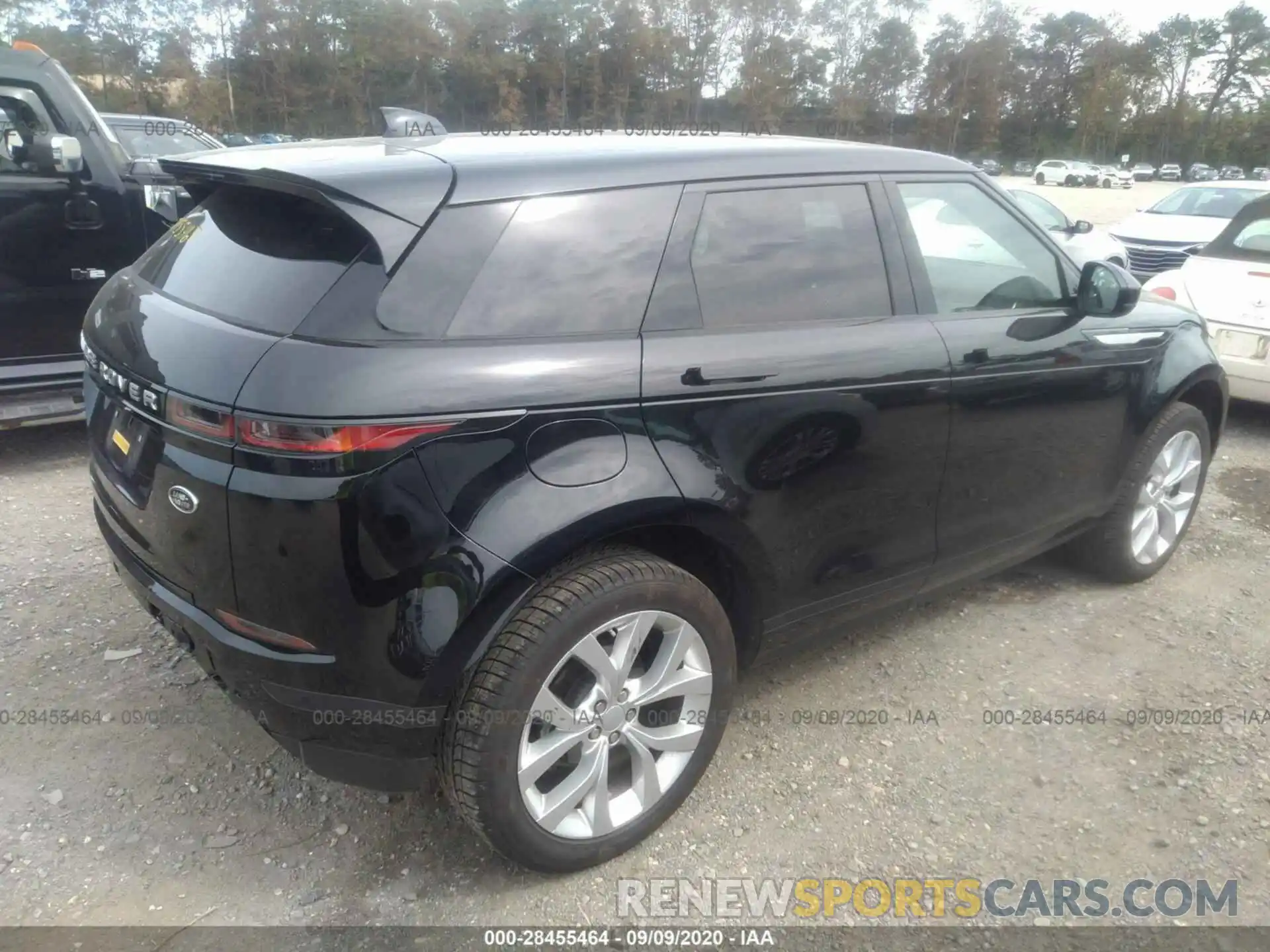 4 Photograph of a damaged car SALZP2FX5LH077688 LAND ROVER RANGE ROVER EVOQUE 2020