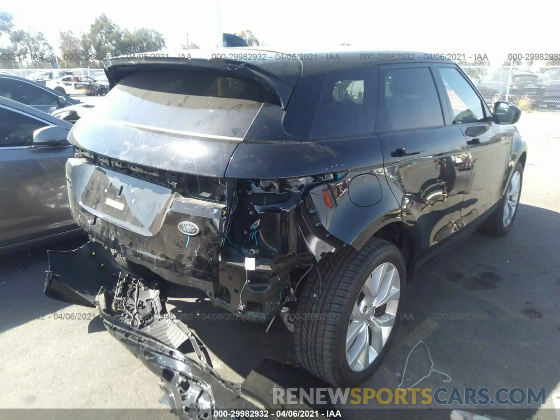 4 Photograph of a damaged car SALZP2FX6LH043534 LAND ROVER RANGE ROVER EVOQUE 2020