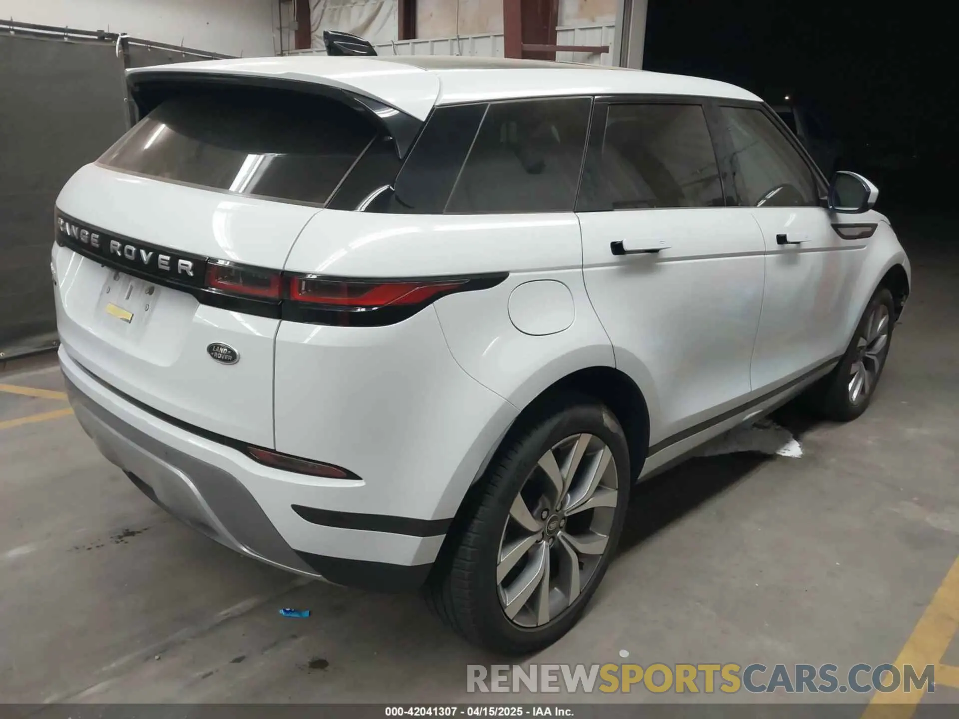 4 Photograph of a damaged car SALZP2FX6LH070149 LAND ROVER RANGE ROVER EVOQUE 2020