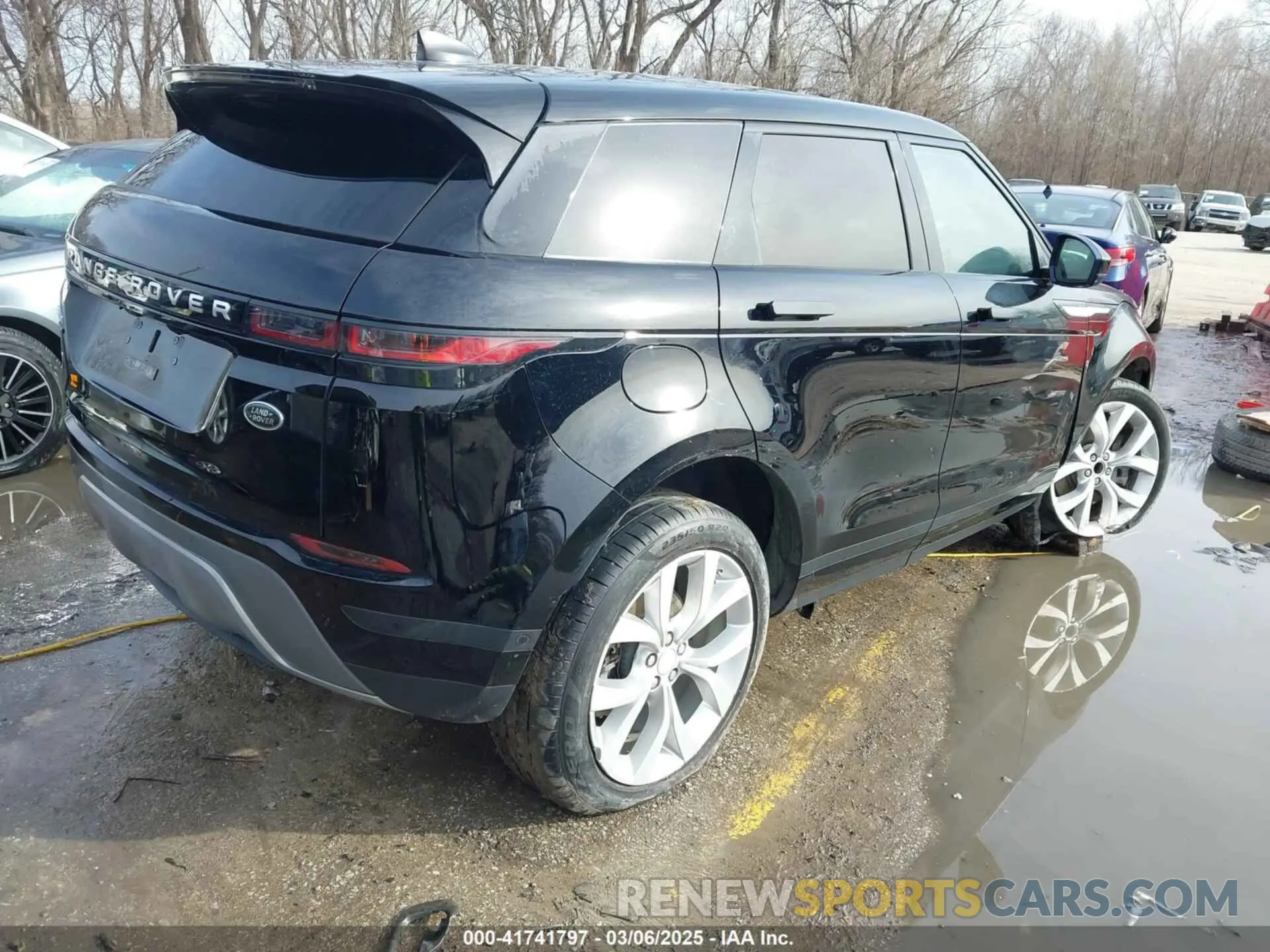 4 Photograph of a damaged car SALZP2FX6LH077294 LAND ROVER RANGE ROVER EVOQUE 2020
