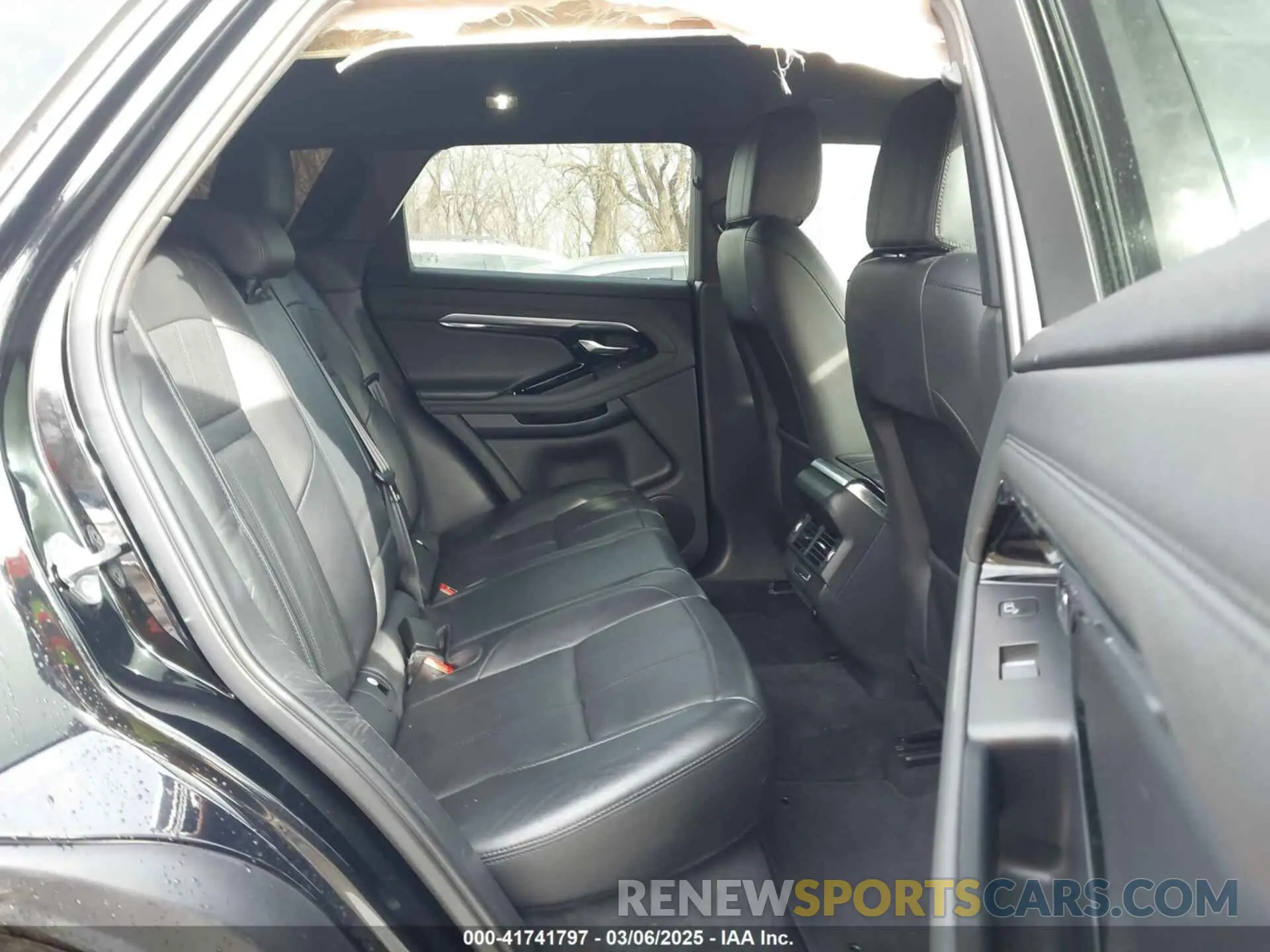 8 Photograph of a damaged car SALZP2FX6LH077294 LAND ROVER RANGE ROVER EVOQUE 2020